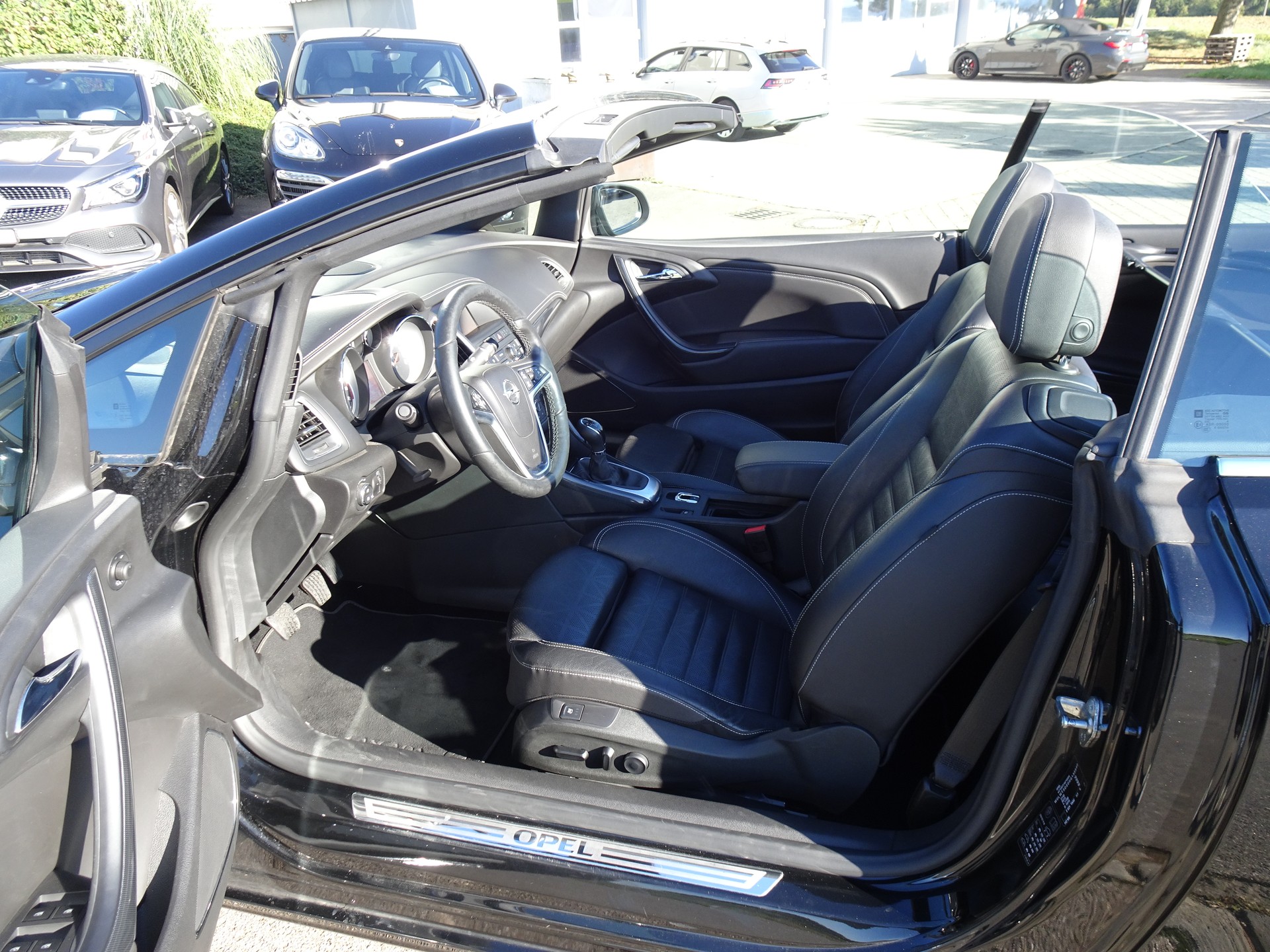OPEL Cascada 1.6i 16V Cosmo-image-6