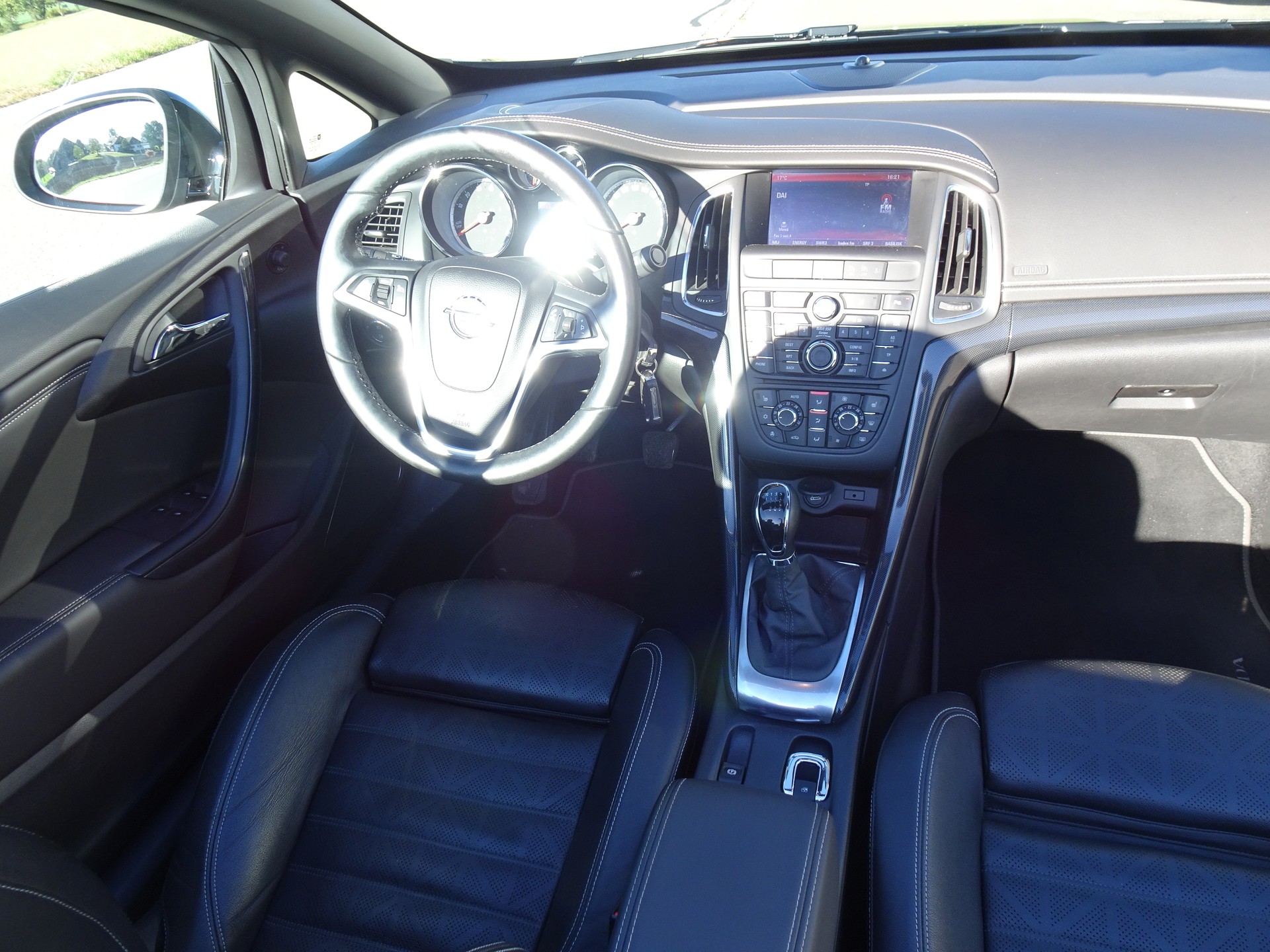 OPEL Cascada 1.6i 16V Cosmo-image-8