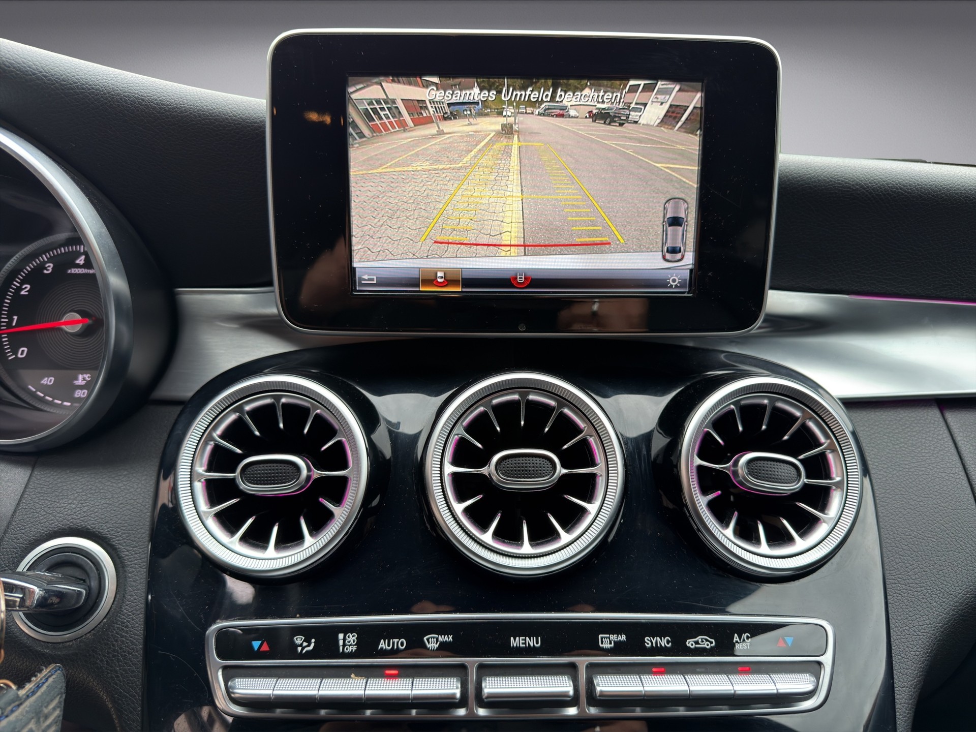 MERCEDES-BENZ C 180 Avantgarde 9G-Tronic-image-10
