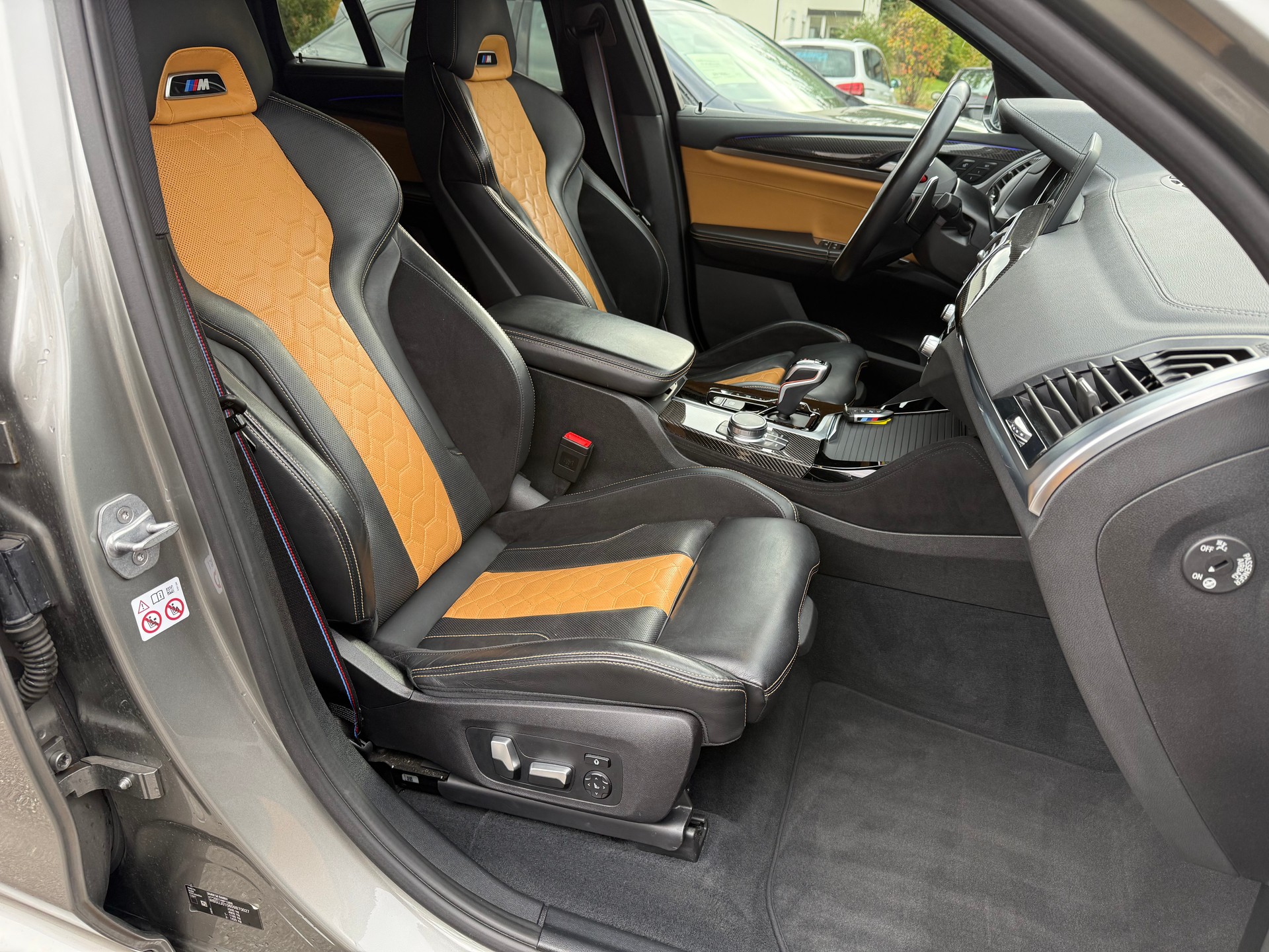 BMW X4 M Competition-image-16