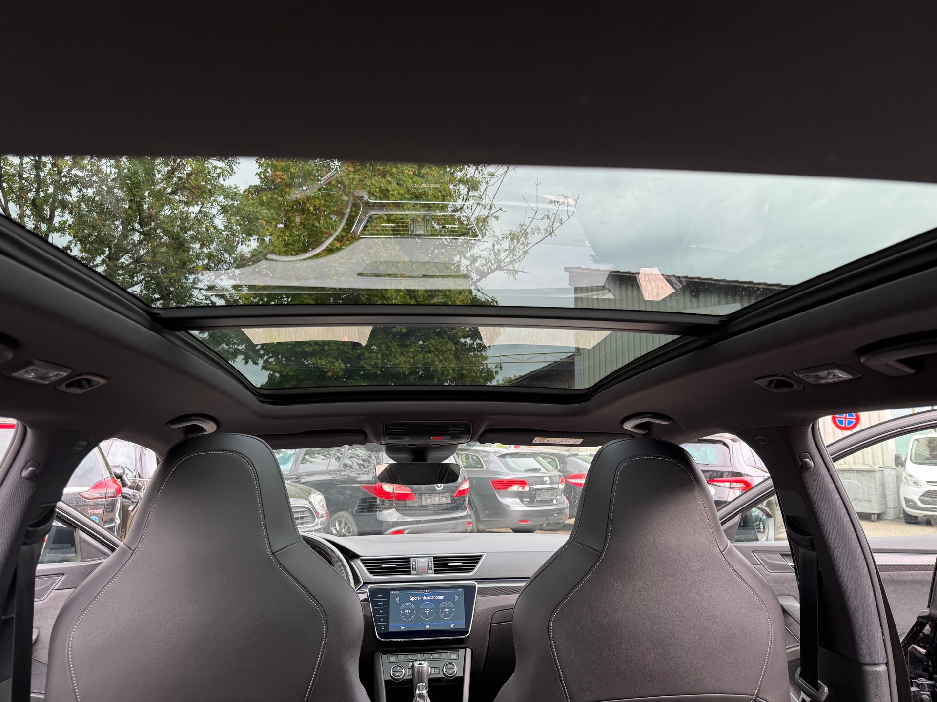 SKODA Superb Combi 2.0 TSI SportLine+ DSG 4x4-image-15