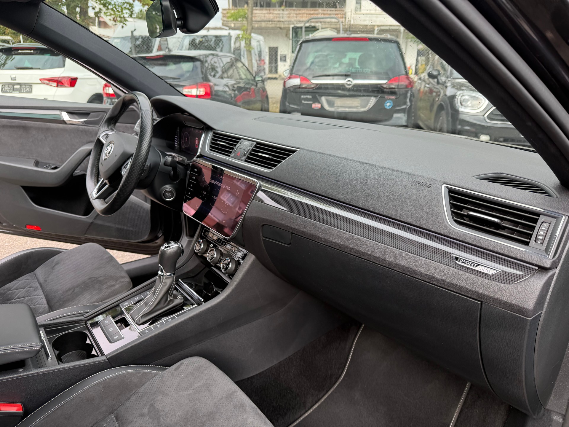 SKODA Superb Combi 2.0 TSI SportLine+ DSG 4x4-image-7