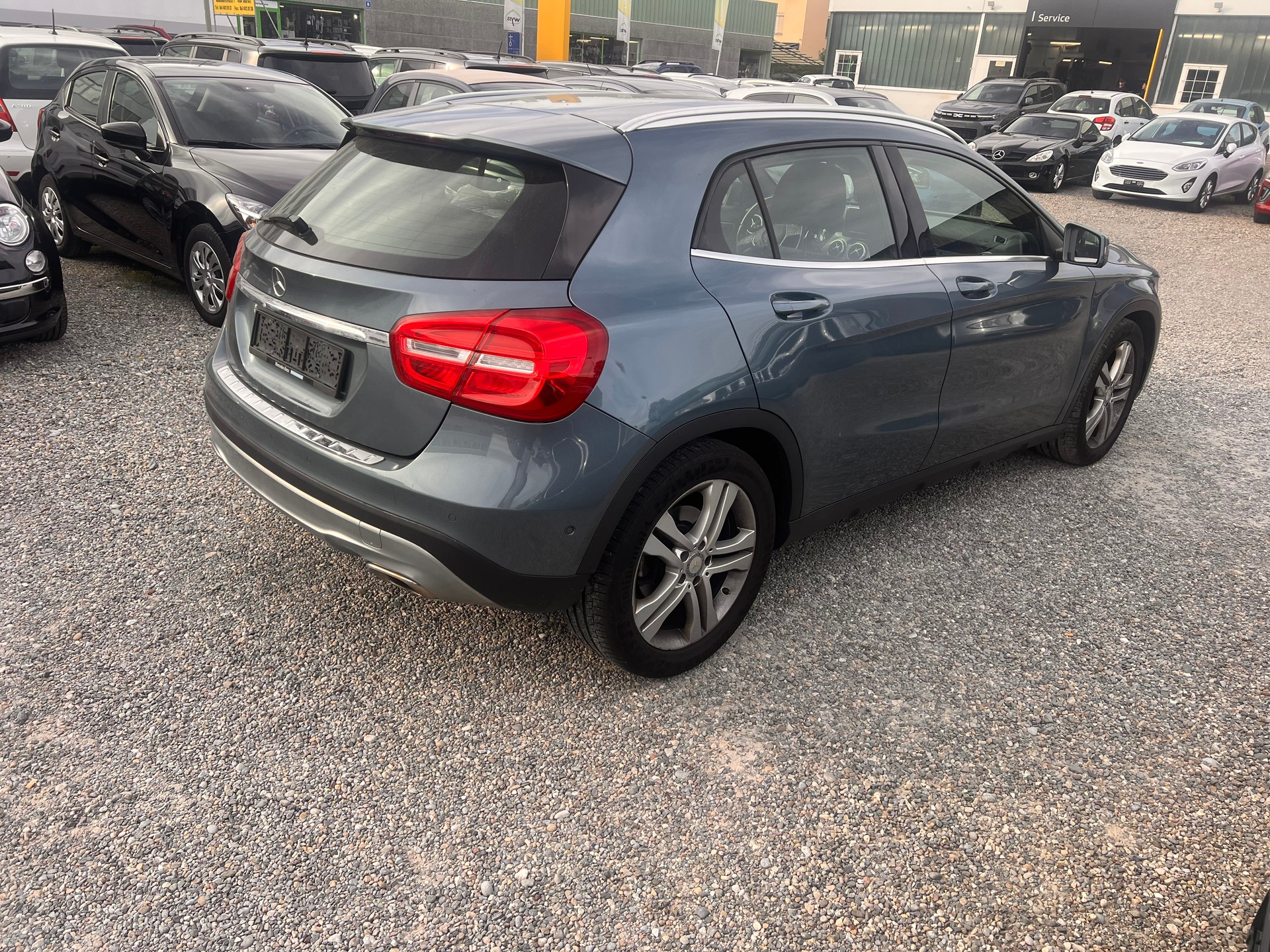 MERCEDES-BENZ GLA 220 CDI Urban 4Matic 7G-DCT-image-4