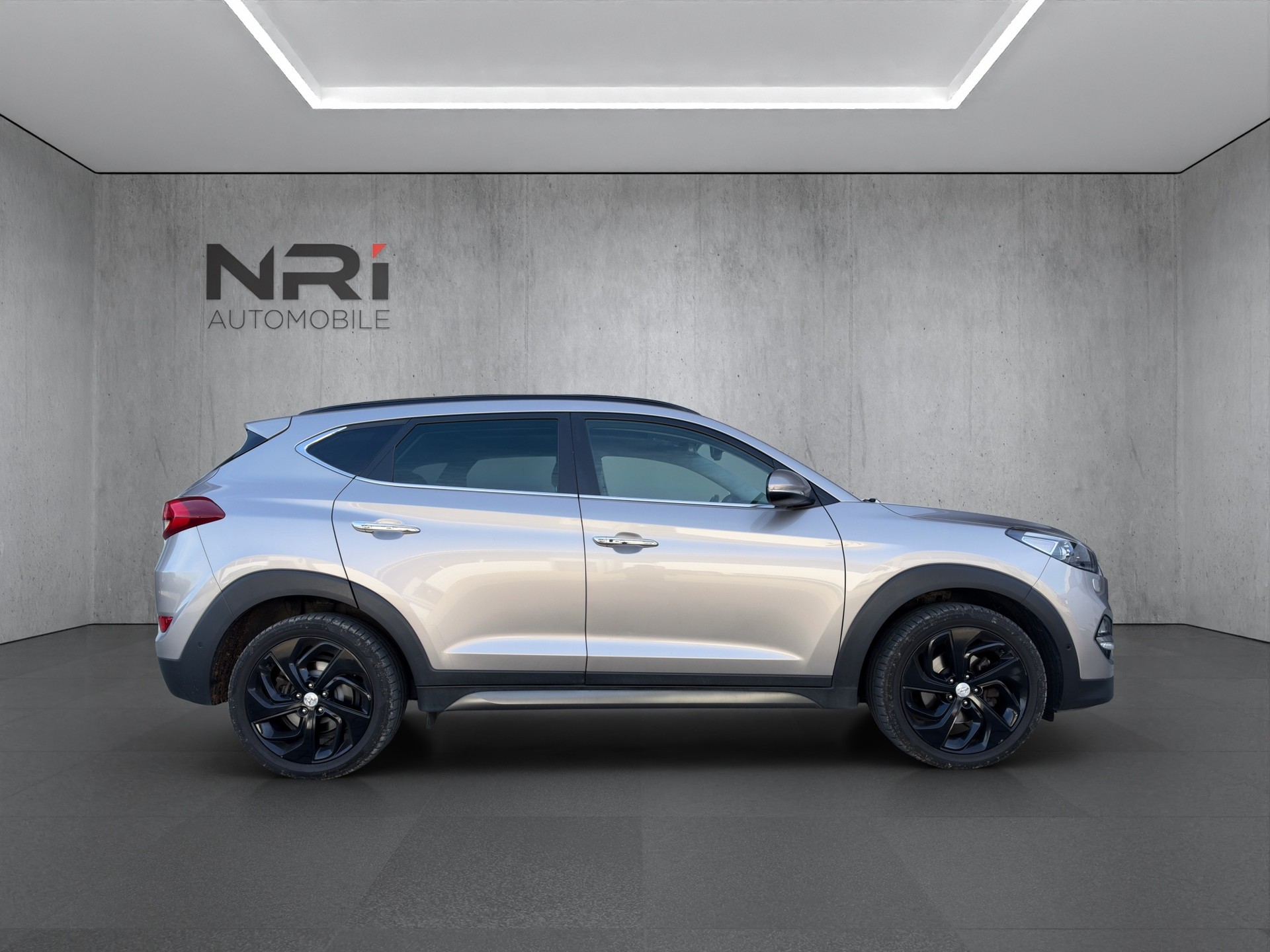 HYUNDAI Tucson 2.0 CRDi 185 Vertex 4WD-image-3