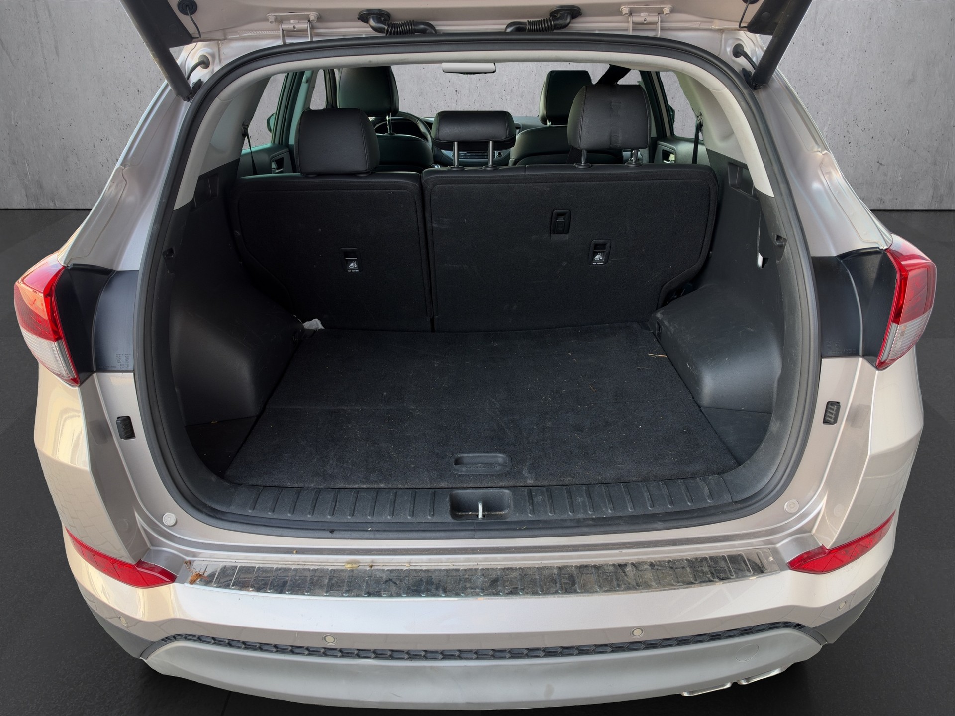 HYUNDAI Tucson 2.0 CRDi 185 Vertex 4WD-image-16