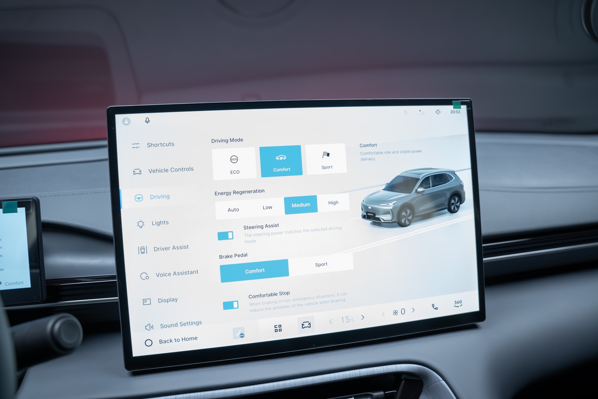 GEELY MAX + / Panorama-Glasdach / HeadUp / 360°Kamera-image-38