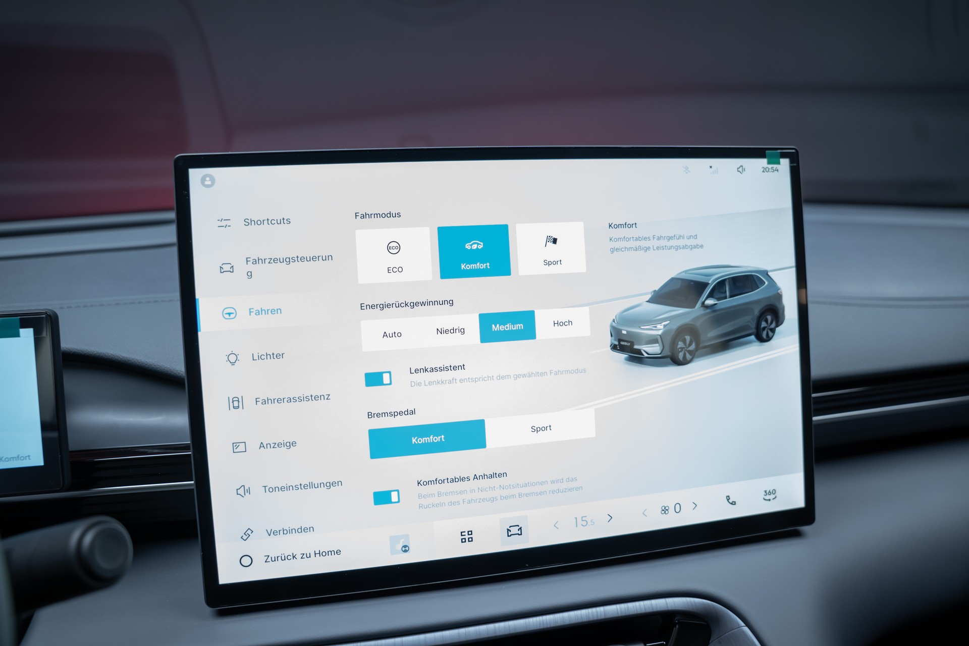 GEELY MAX + / Panorama-Glasdach / HeadUp / 360°Kamera-image-40