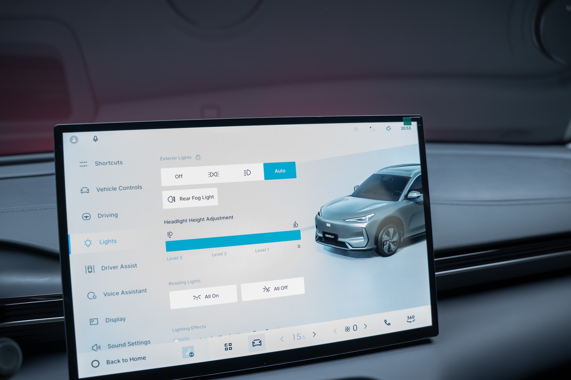 GEELY MAX + / Panorama-Glasdach / HeadUp / 360°Kamera-image-39