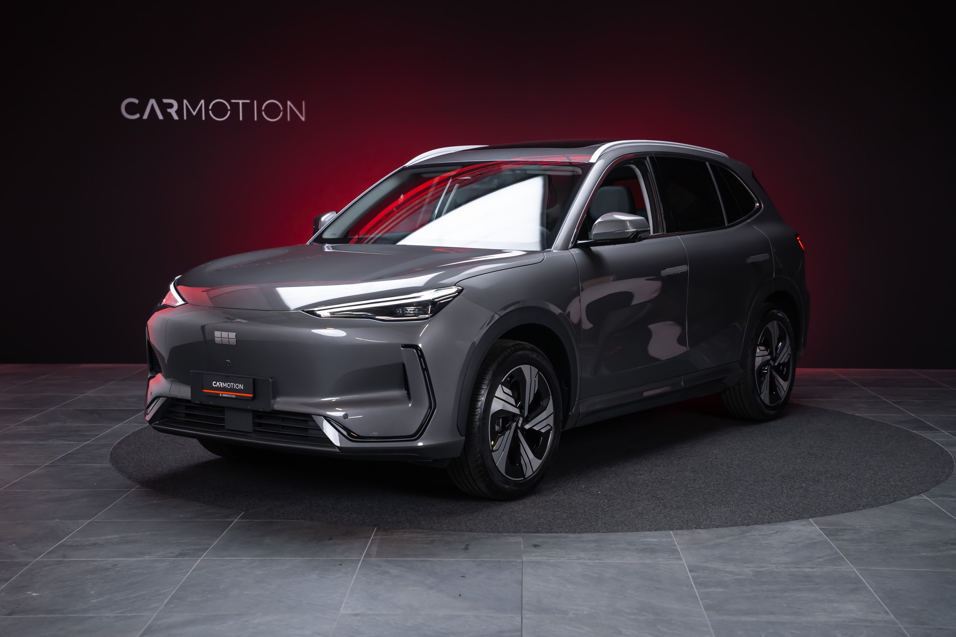 GEELY MAX + / Panorama-Glasdach / HeadUp / 360°Kamera-image-0