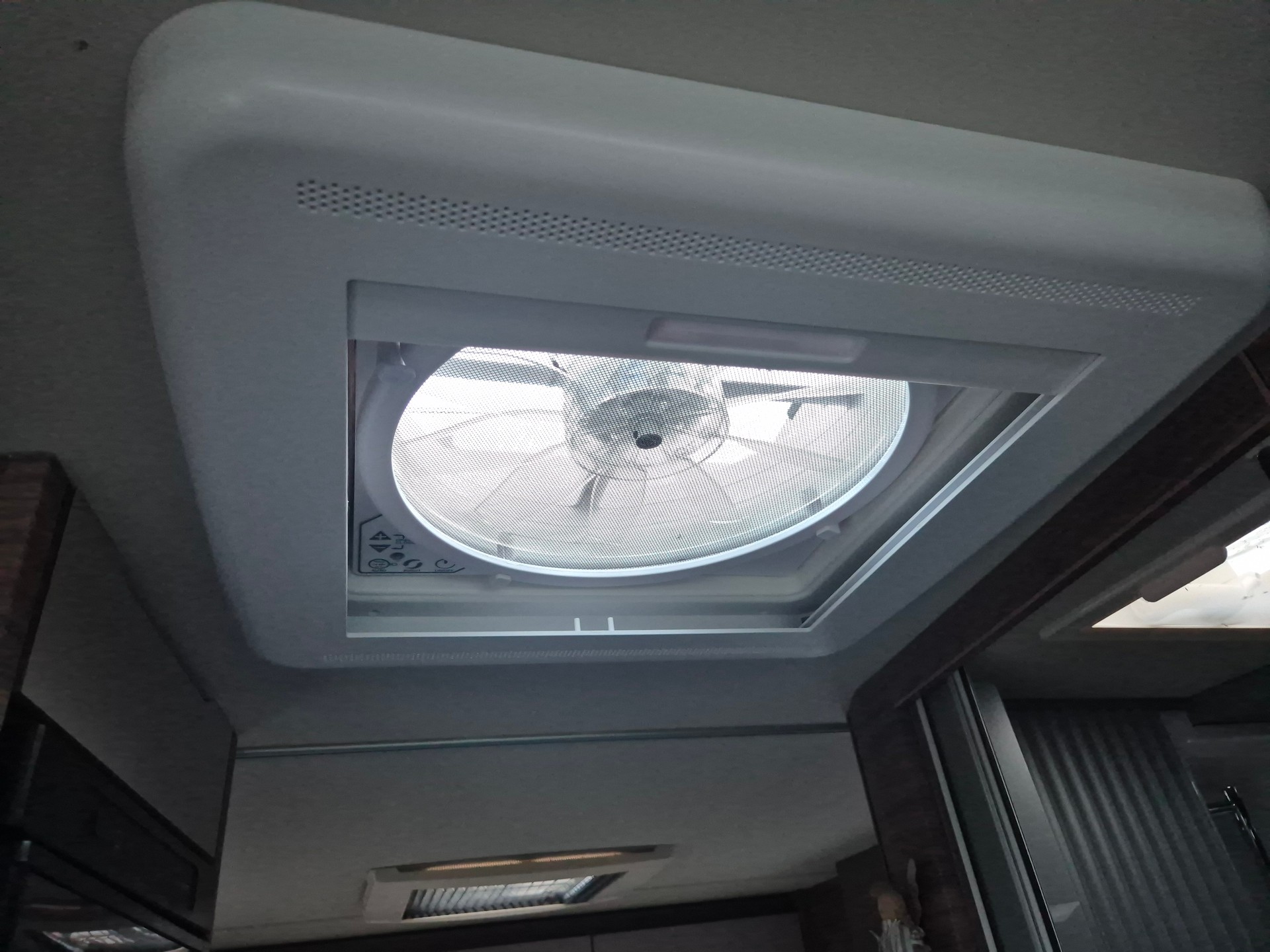 KNAUS MAN TGE 2.0 177PS Vansation-image-23