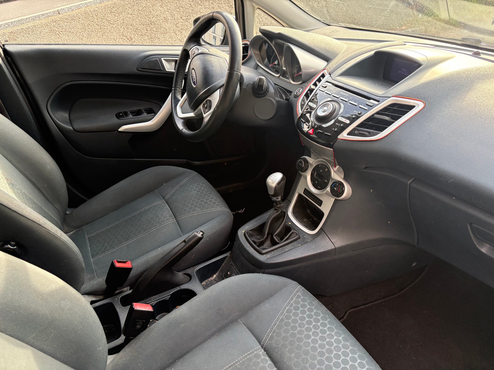 FORD Fiesta 1.4 16V Trend+-image-5