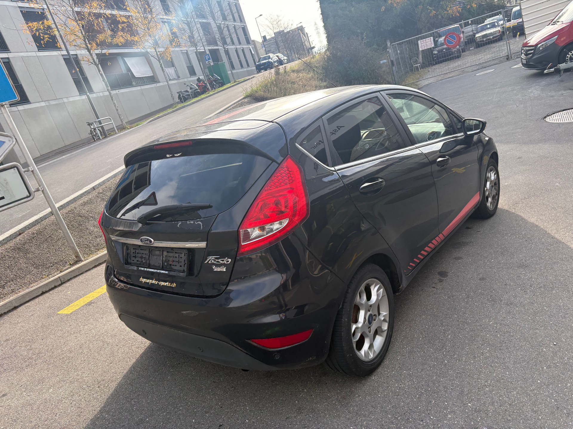 FORD Fiesta 1.4 16V Trend+-image-8