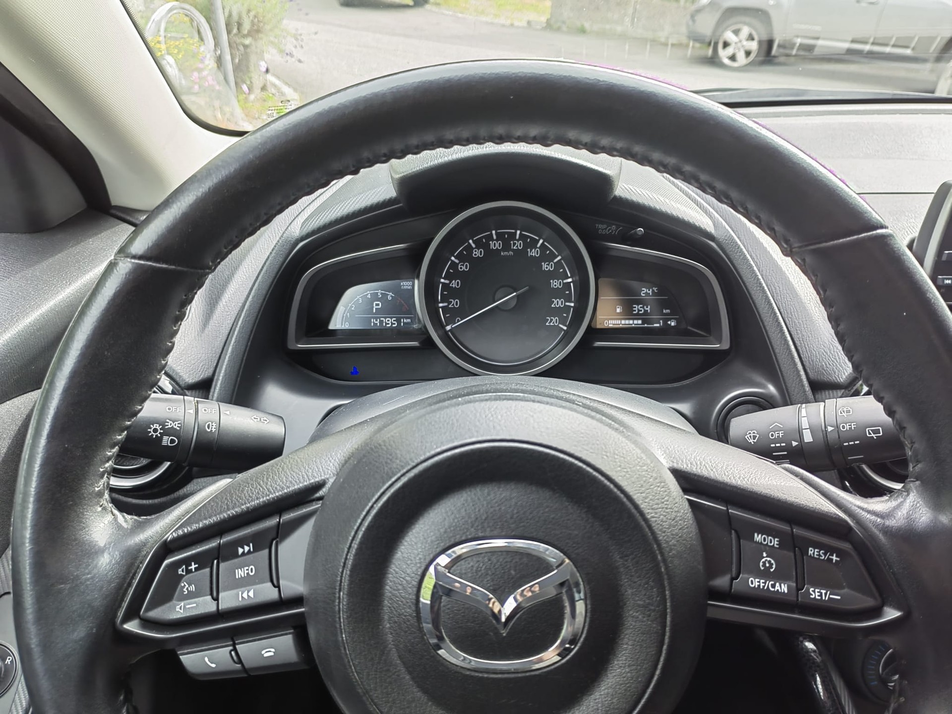 MAZDA 2 1.5 90 Ambition-image-7