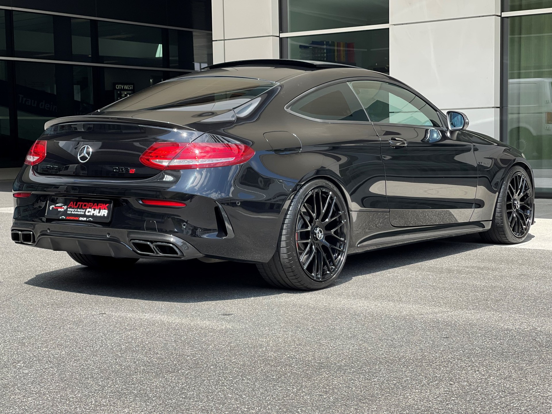 MERCEDES-BENZ C 63 S AMG Speedshift-image-4