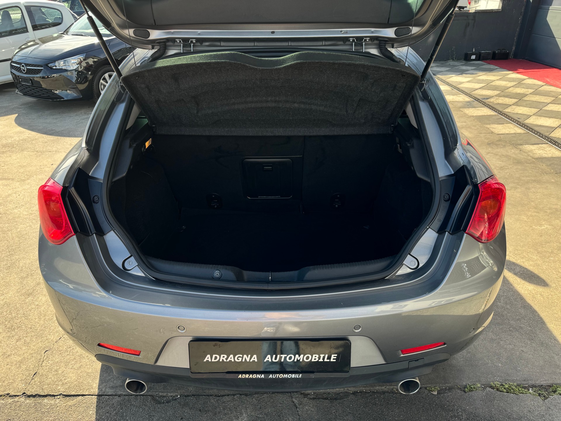 ALFA ROMEO Giulietta 2.0 JTDM Exclusive TCT-image-22