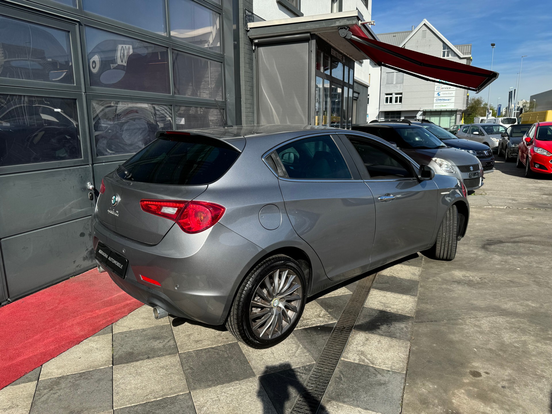 ALFA ROMEO Giulietta 2.0 JTDM Exclusive TCT-image-2