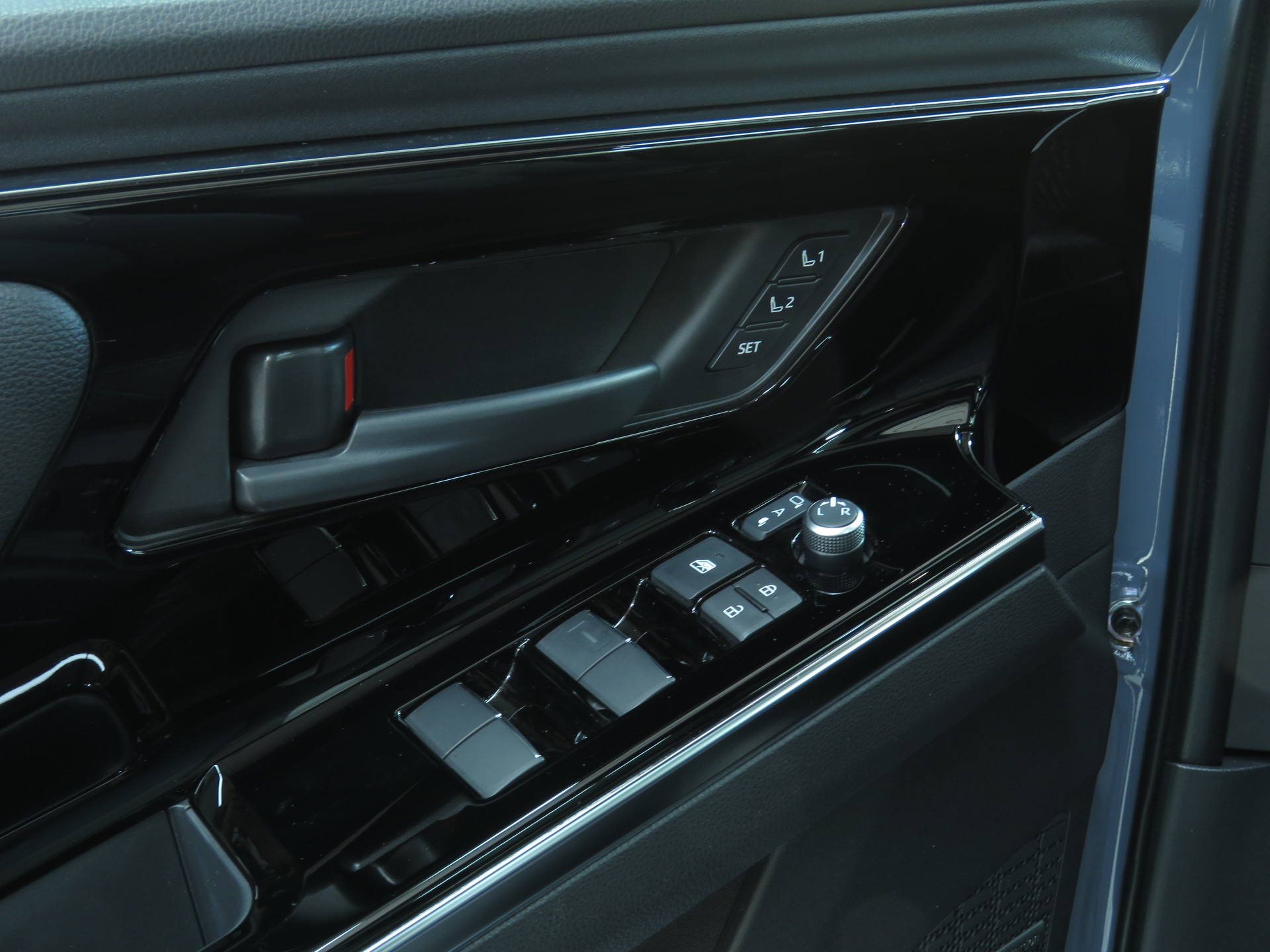 SUBARU Solterra eV Luxury 71,4 kWh AWD (Automat)-image-19