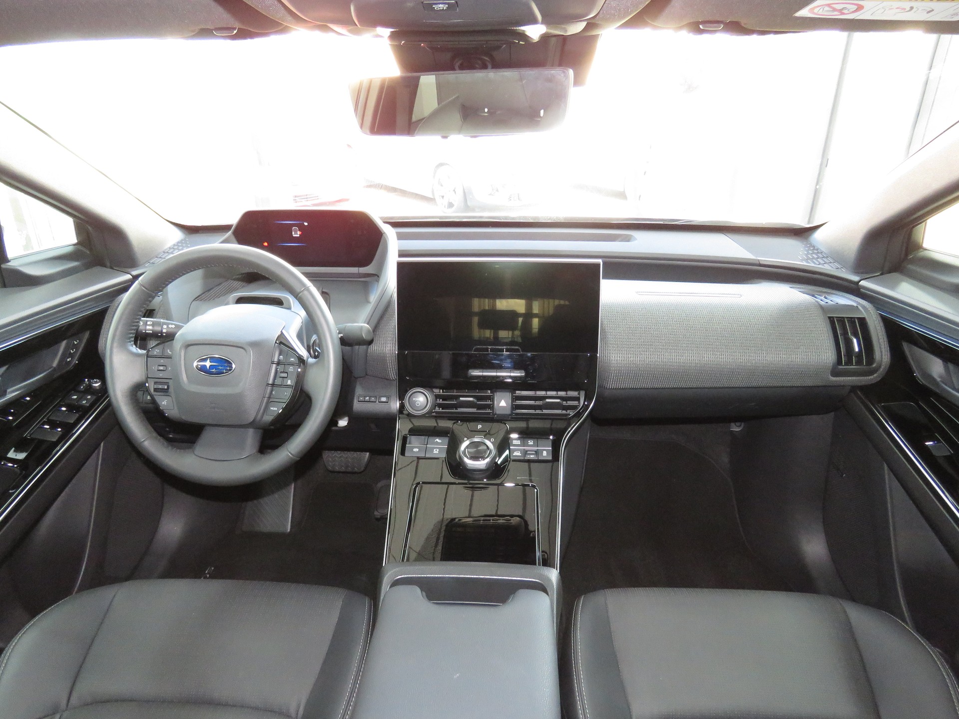 SUBARU Solterra eV Luxury 71,4 kWh AWD (Automat)-image-12