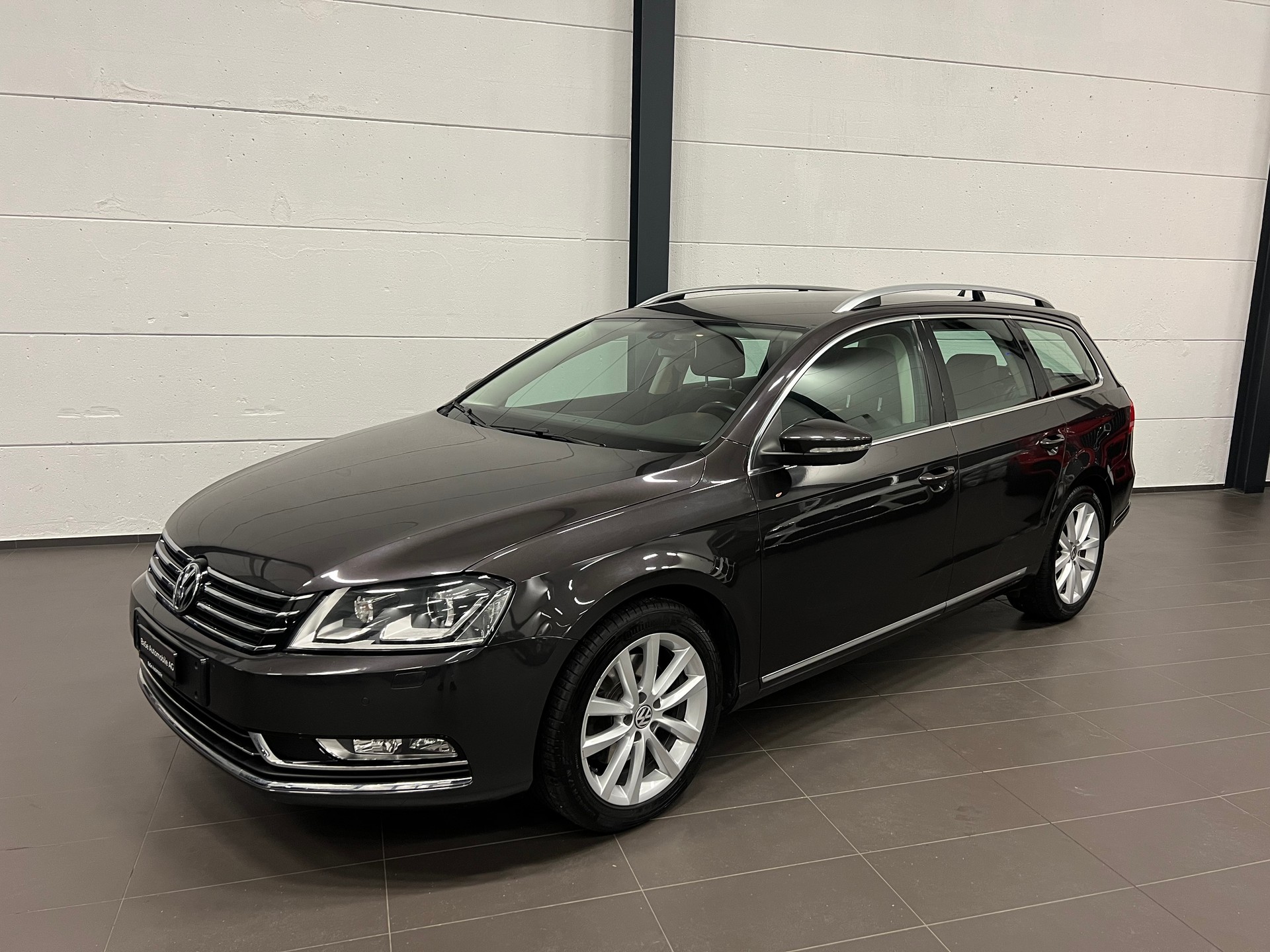 VW Passat Variant 1.8 TSI Highline DSG-image-2