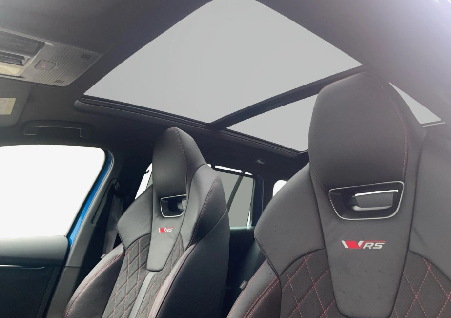 SKODA Octavia Combi 2.0 TSI DSG RS-image-7
