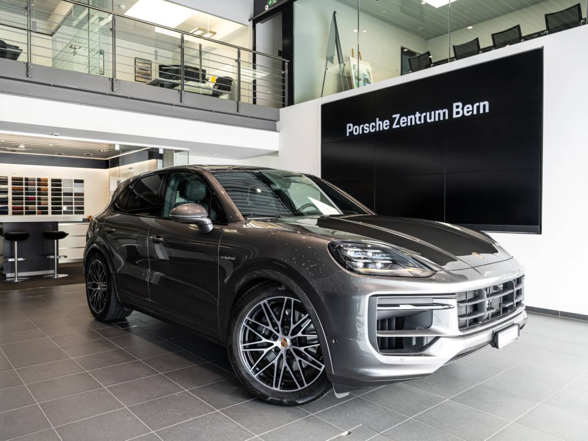 PORSCHE Cayenne E-Hybrid