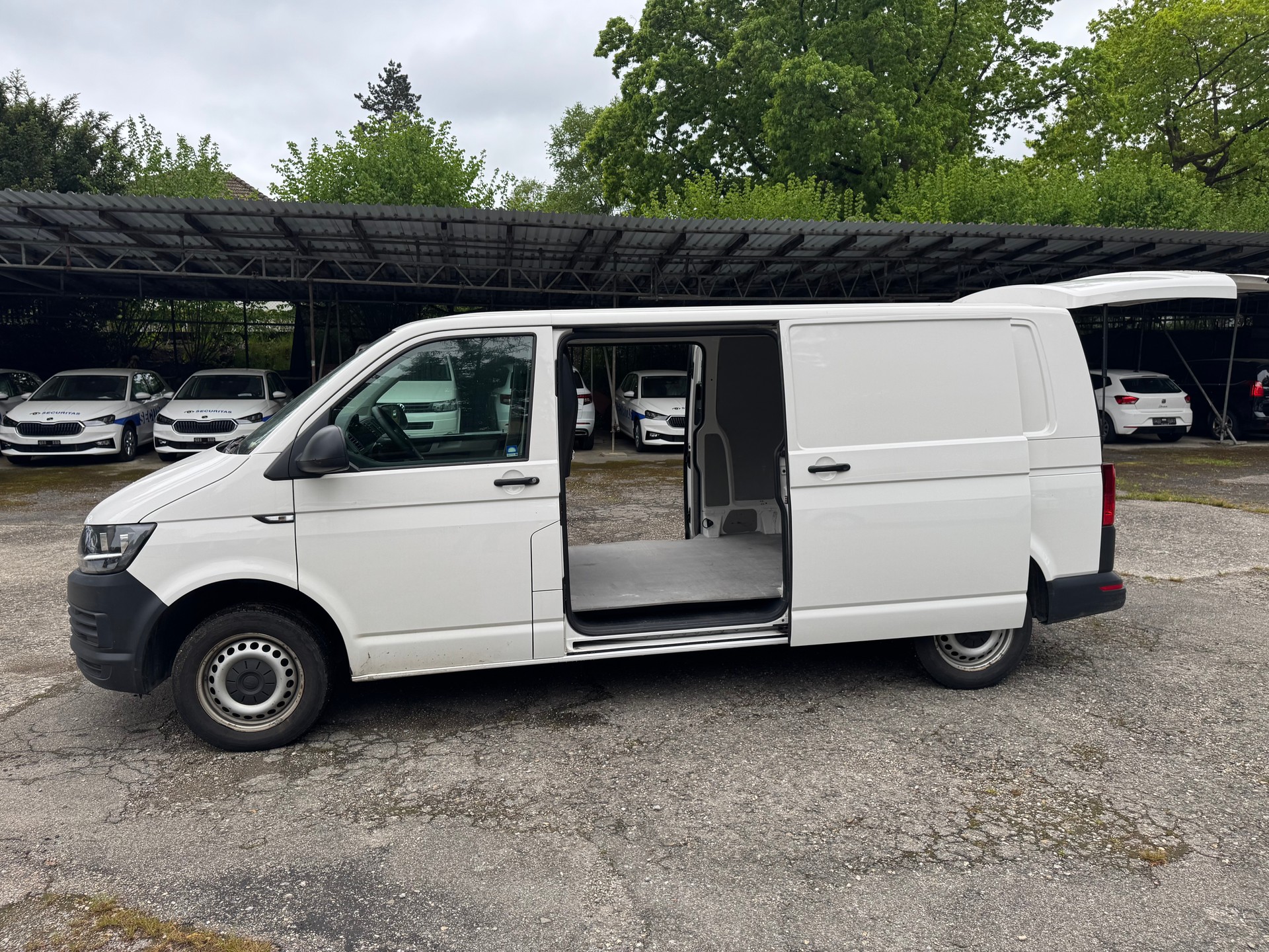 VW T6 2.0 TDI 4Motion DSG-image-12