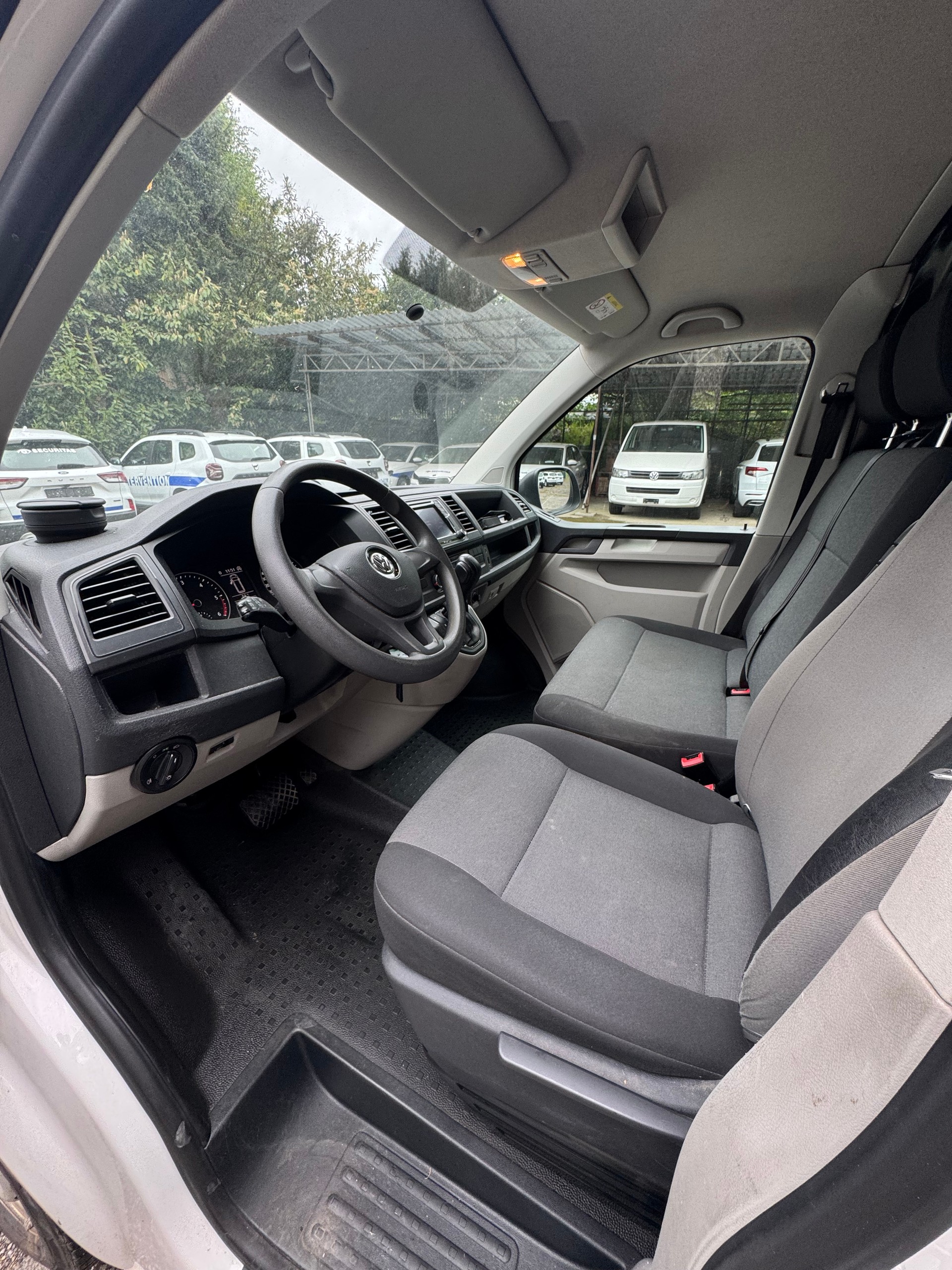 VW T6 2.0 TDI 4Motion DSG-image-15