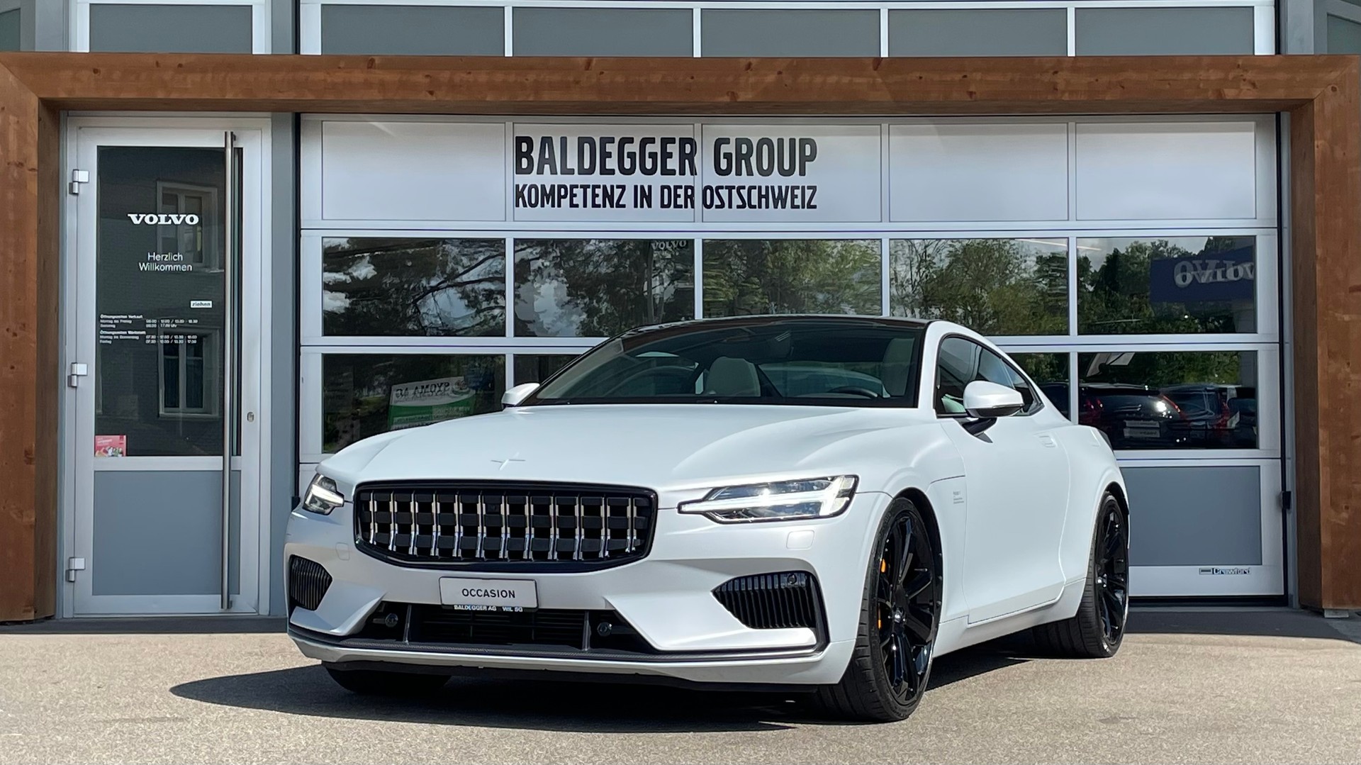 POLESTAR Polestar 1-showroom-element-1