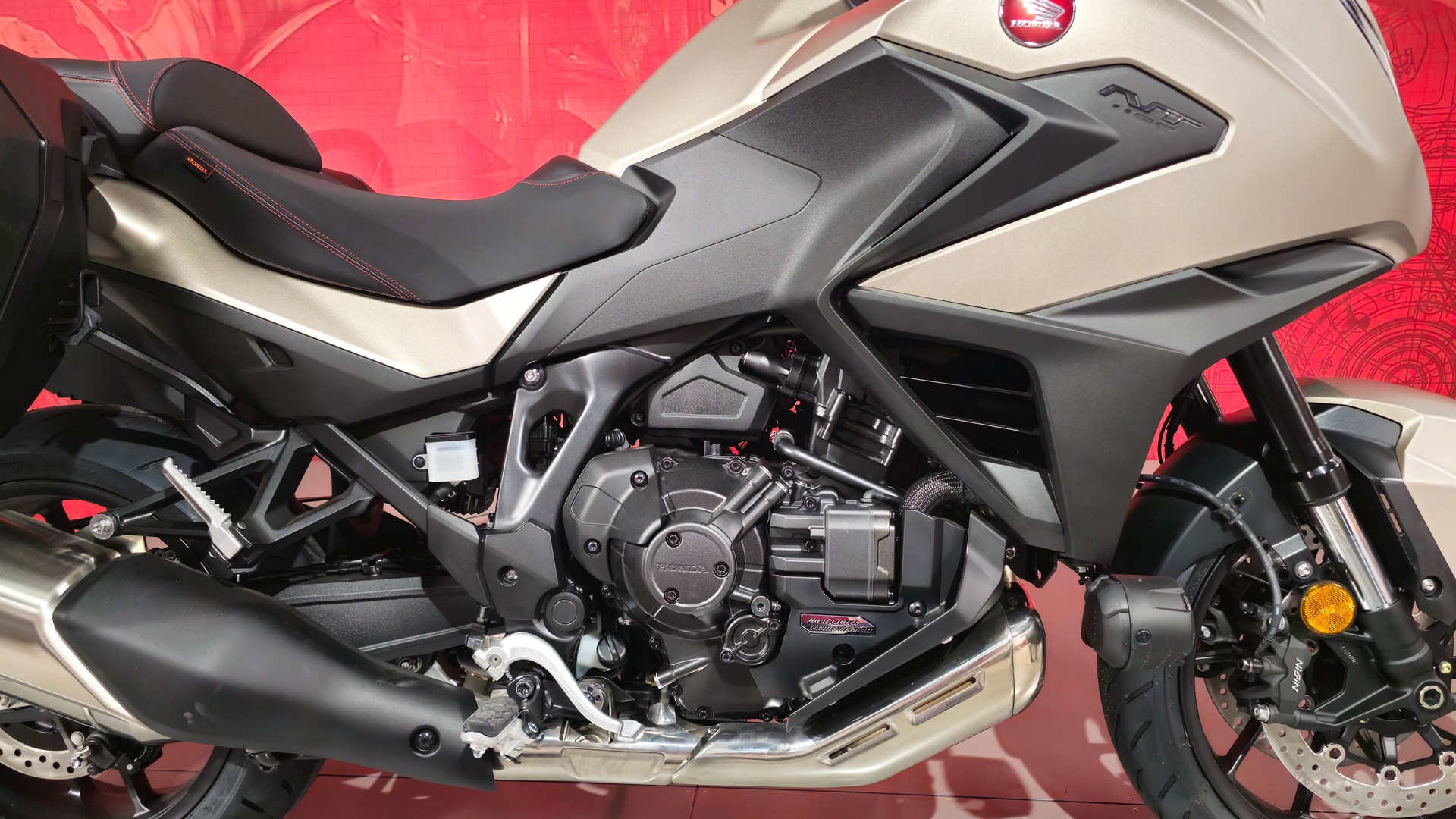 HONDA NT 1100 *Neufahrzeug*-image-8