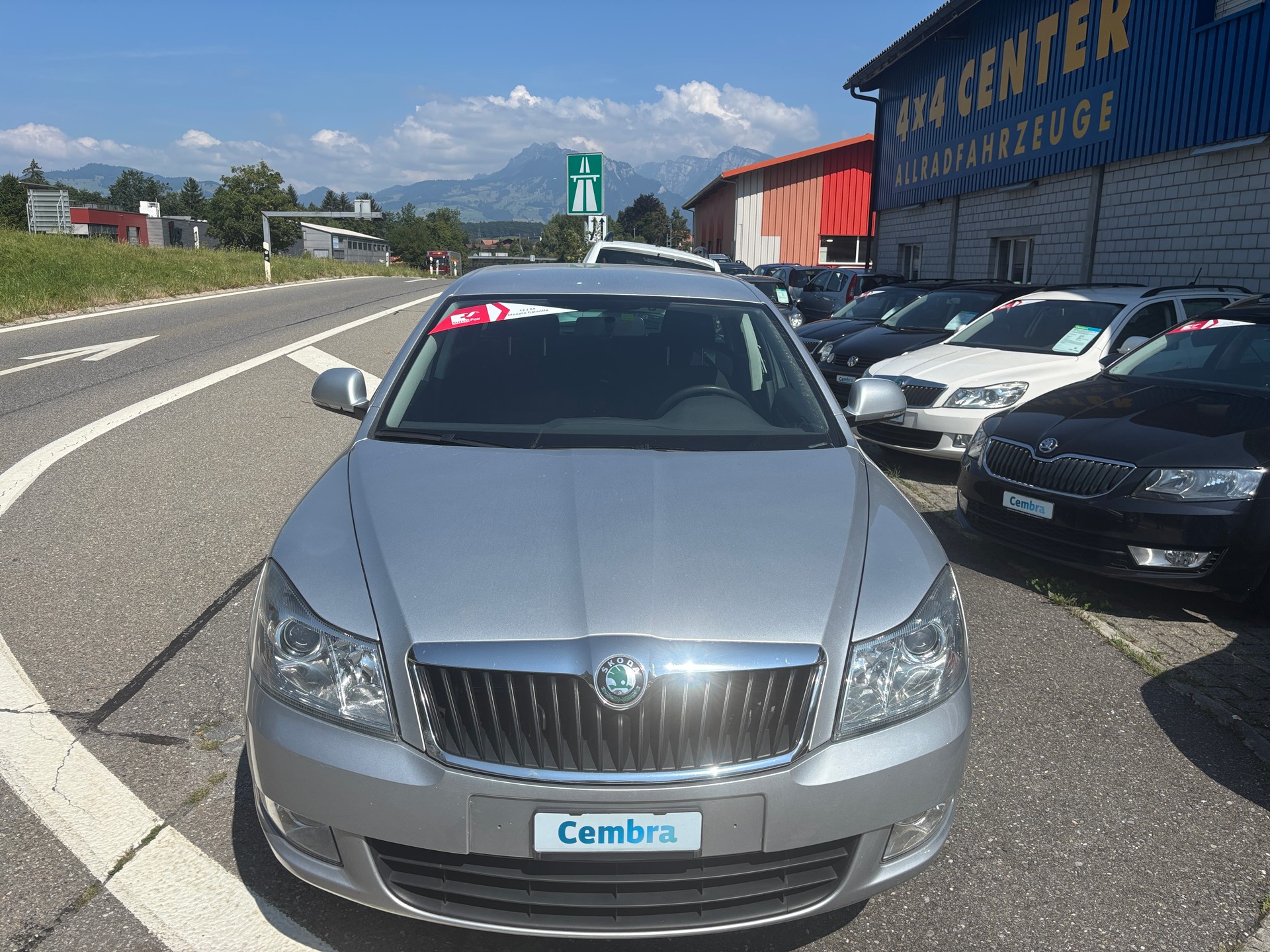 SKODA Octavia Combi 2.0 TDI Ambition 4x4 DSG-image-1