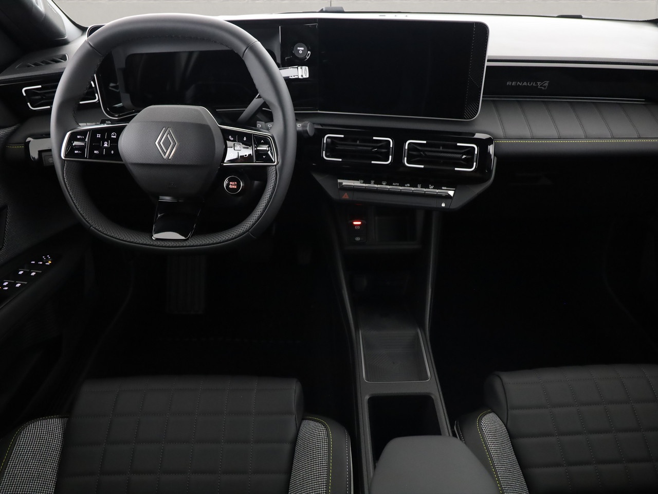 RENAULT R4 E-Tech Comfort Range iconic-image-4