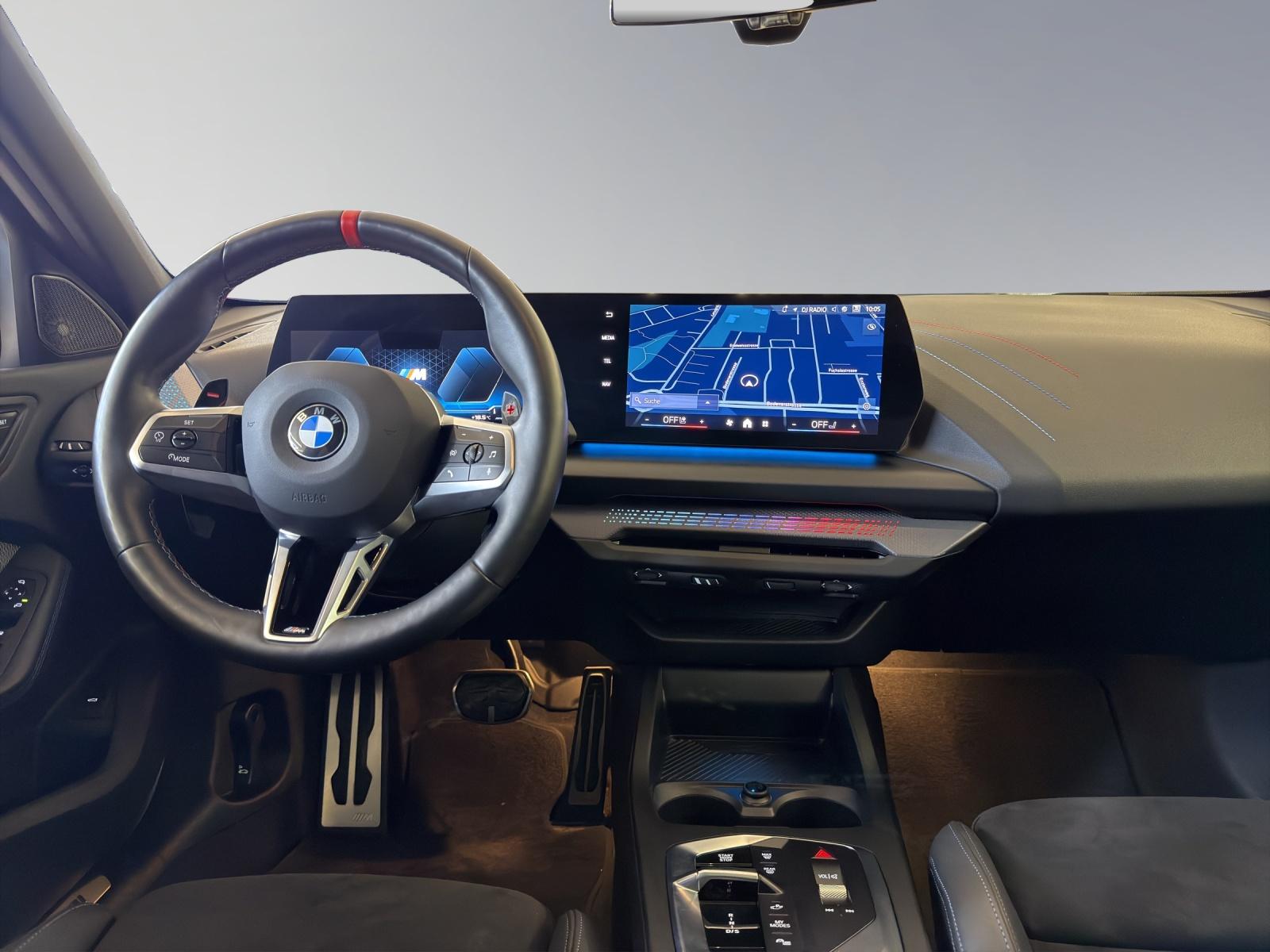BMW M135i xDrive M- Sportpaket Pro-image-8
