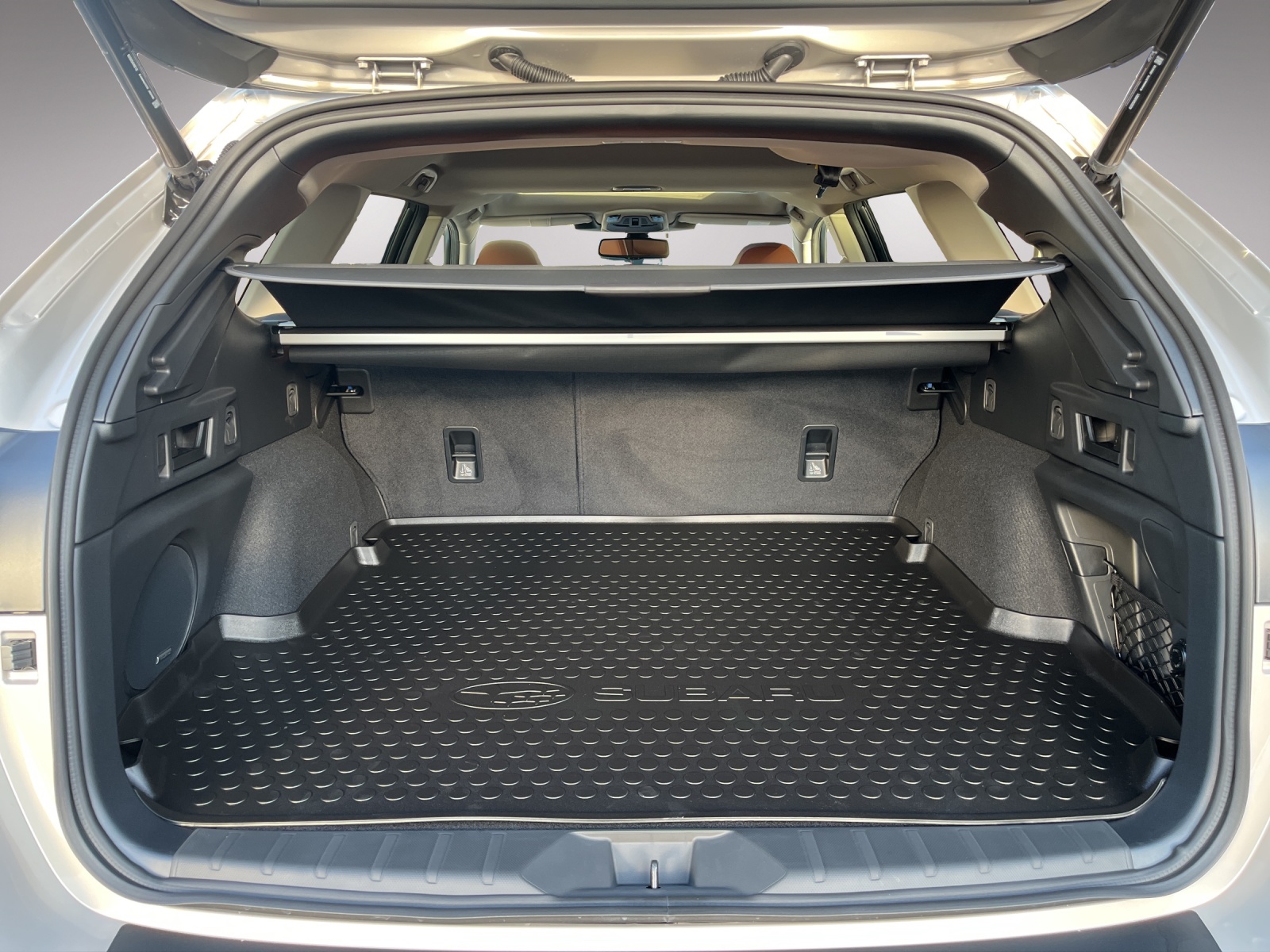 SUBARU Outback 2.5i 30th Anniversary Tan-image-14