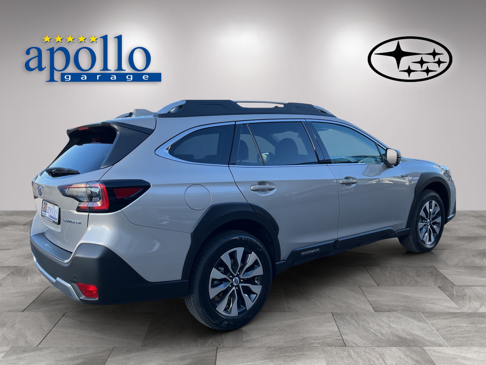 SUBARU Outback 2.5i 30th Anniversary Tan-image-4