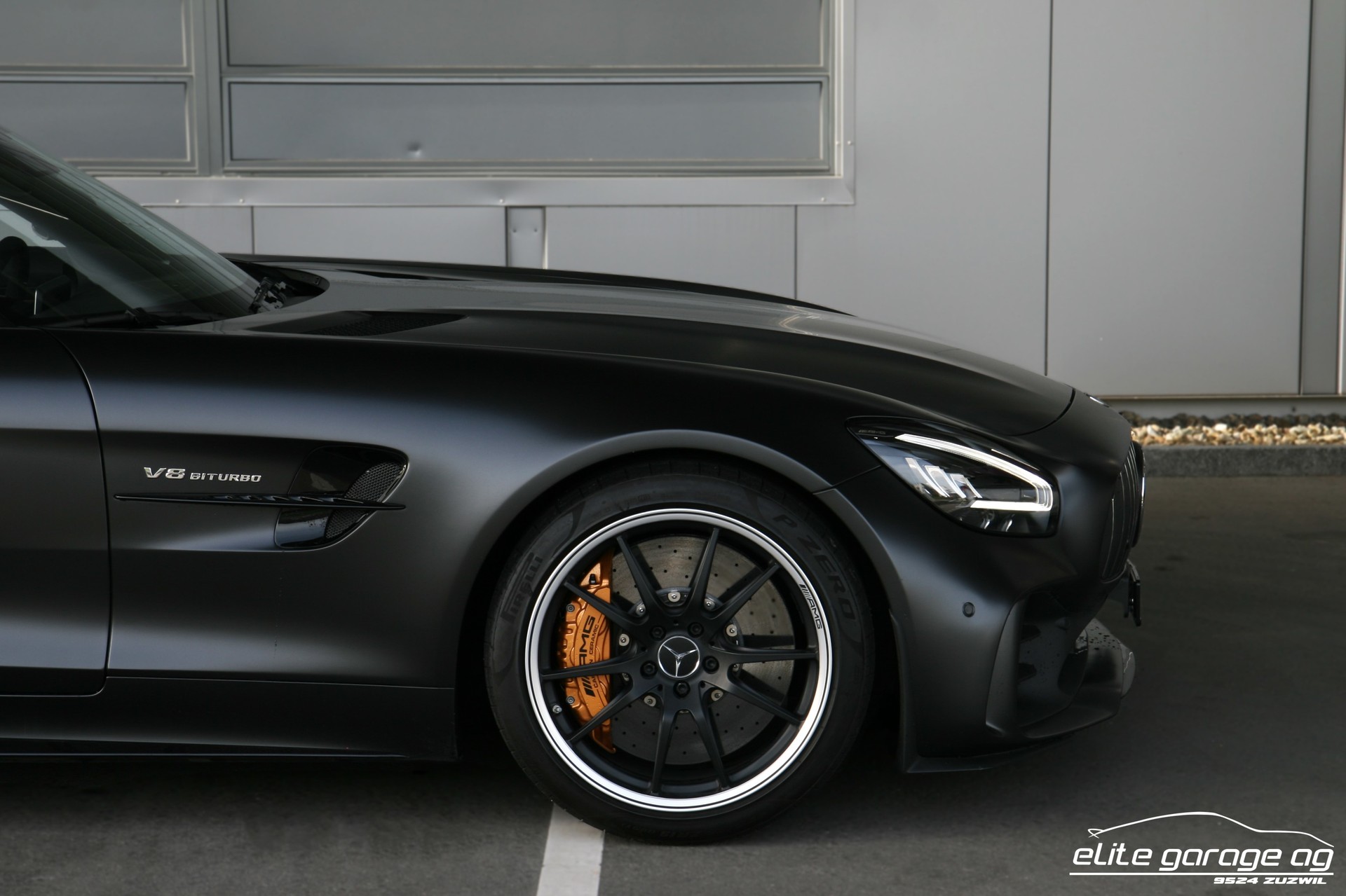 MERCEDES-BENZ AMG GT R Roadster Speedshift DCT-image-9