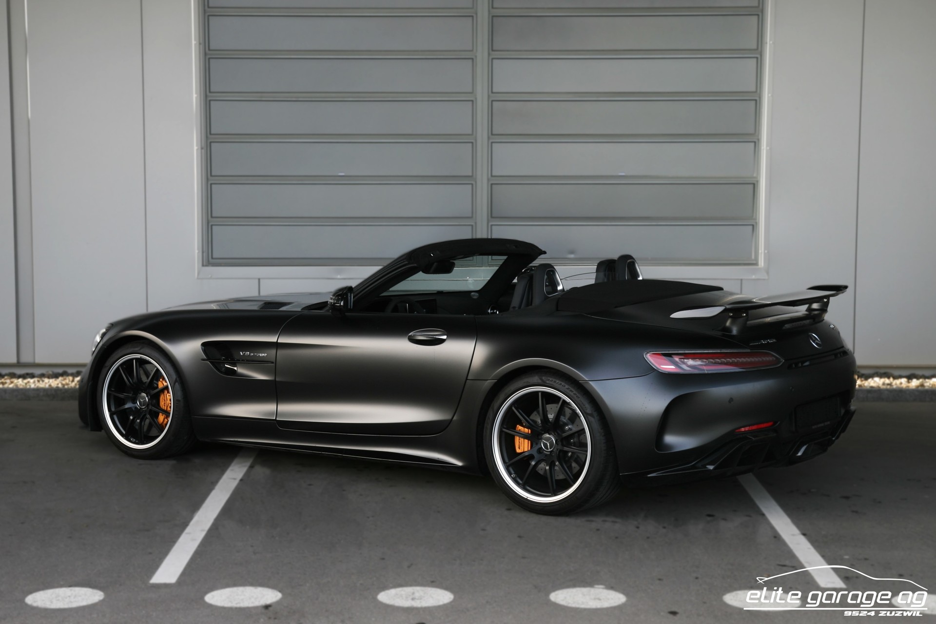 MERCEDES-BENZ AMG GT R Roadster Speedshift DCT-image-2