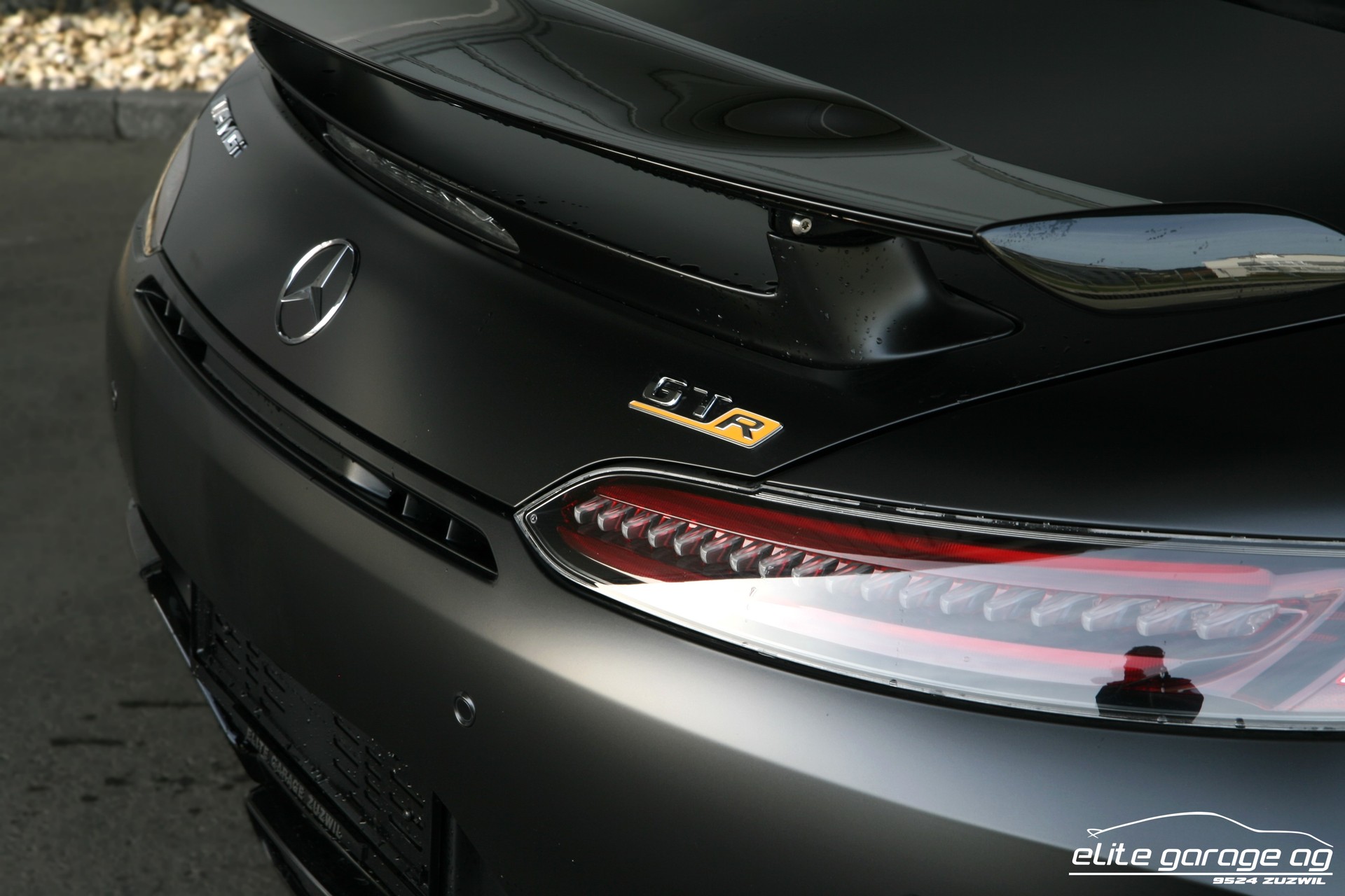 MERCEDES-BENZ AMG GT R Roadster Speedshift DCT-image-12