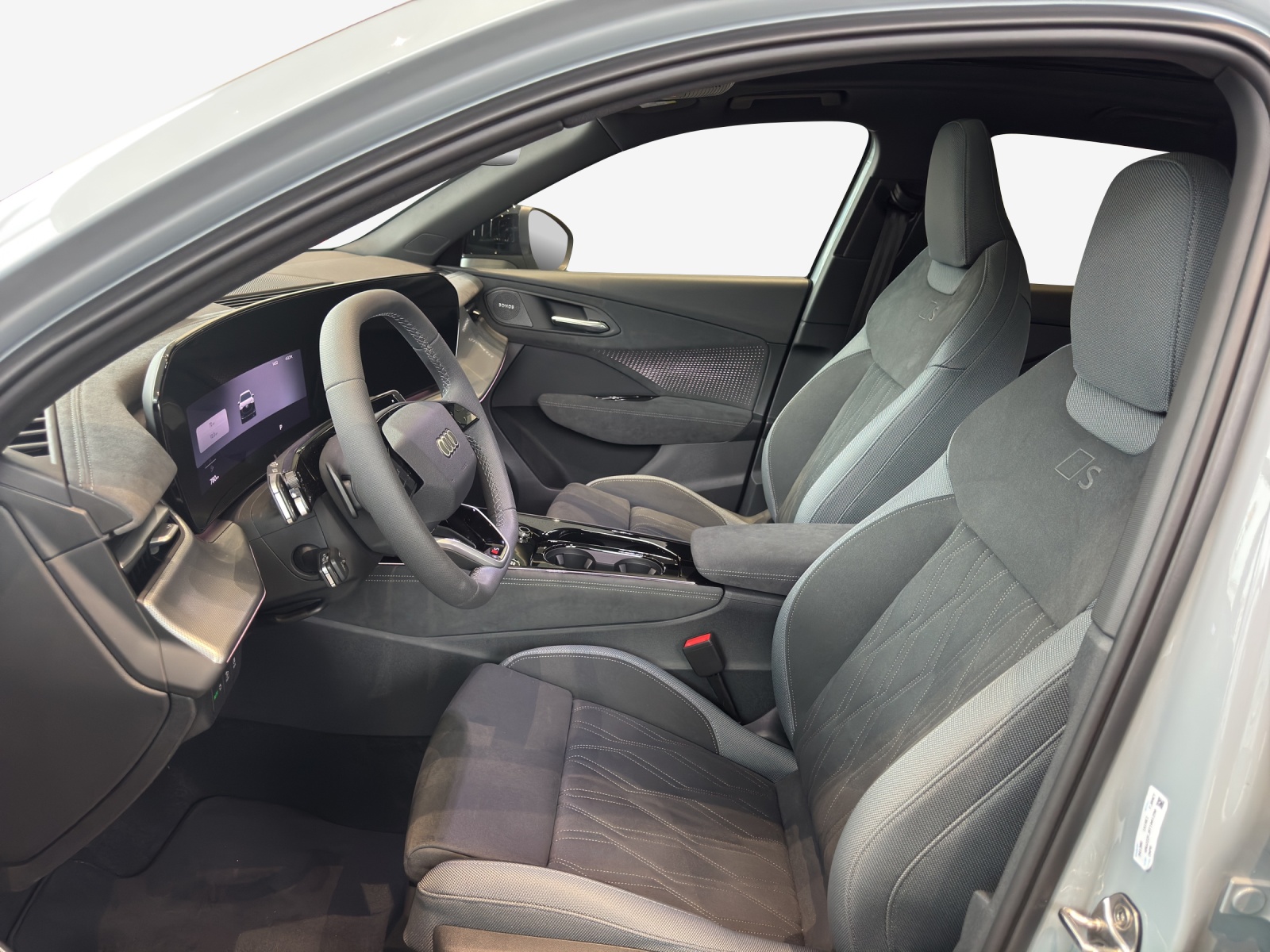 AUDI Q3 SUV TFSI quattro 195 kW S tronic-image-5