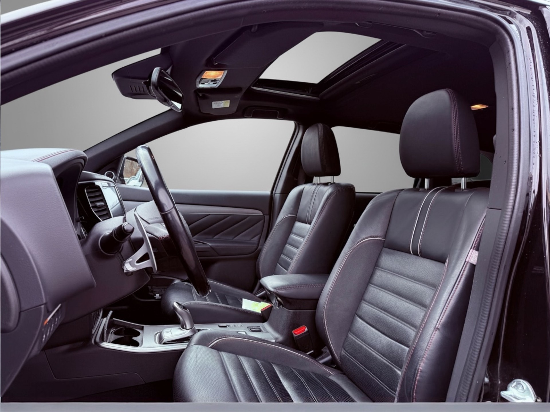 MITSUBISHI Outlander 2.0 PHEV Diamond 4WD Automatic-image-7