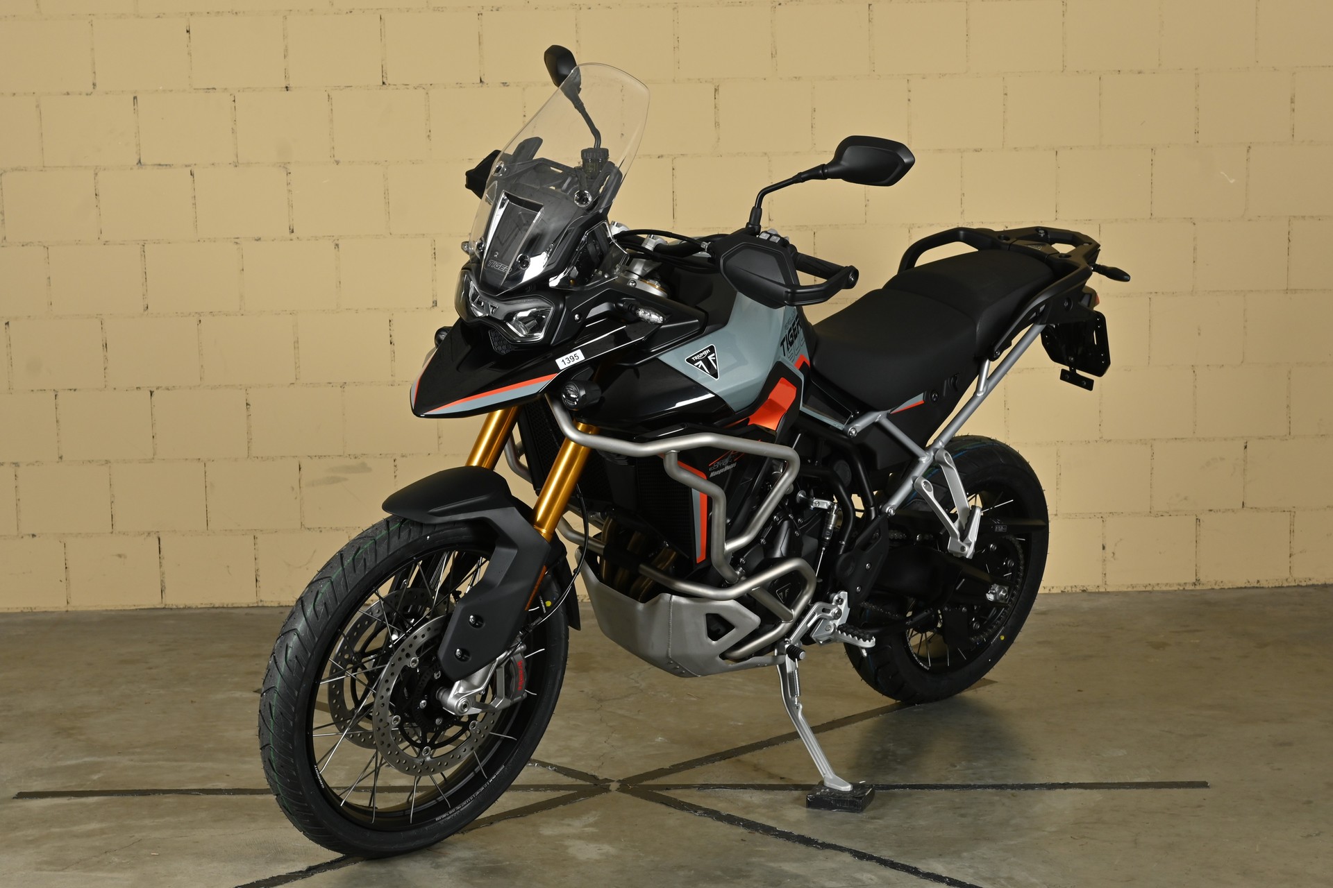 TRIUMPH 900 Rally Pro Desert Edition-image-5