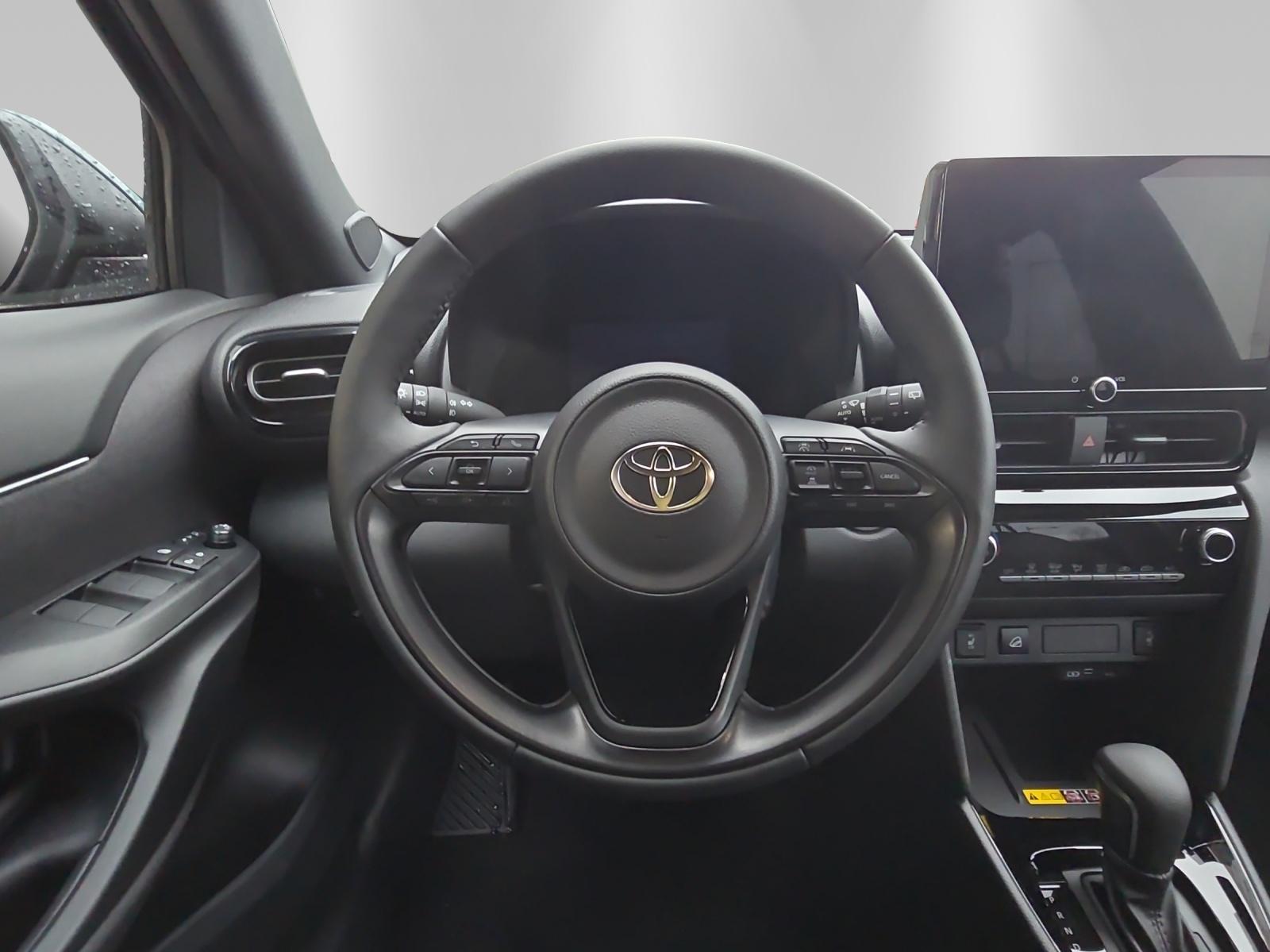 TOYOTA Yaris Cross 1.5 VVT-i HSD Trend AWD-i-image-11