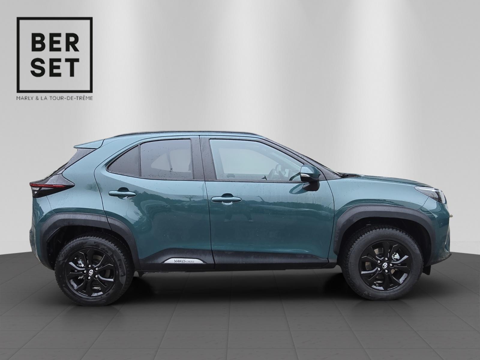 TOYOTA Yaris Cross 1.5 VVT-i HSD Trend AWD-i-image-5
