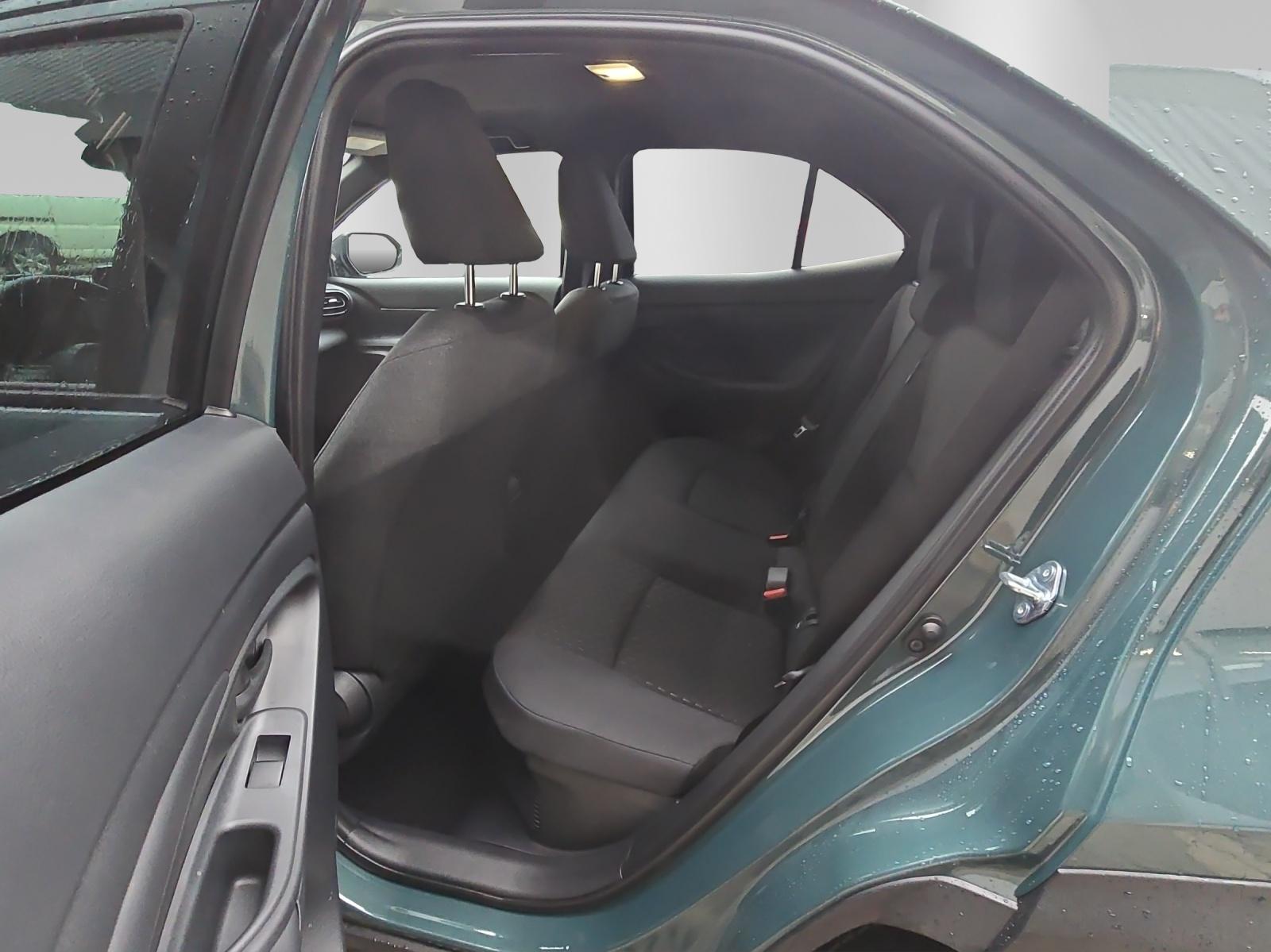 TOYOTA Yaris Cross 1.5 VVT-i HSD Trend AWD-i-image-9