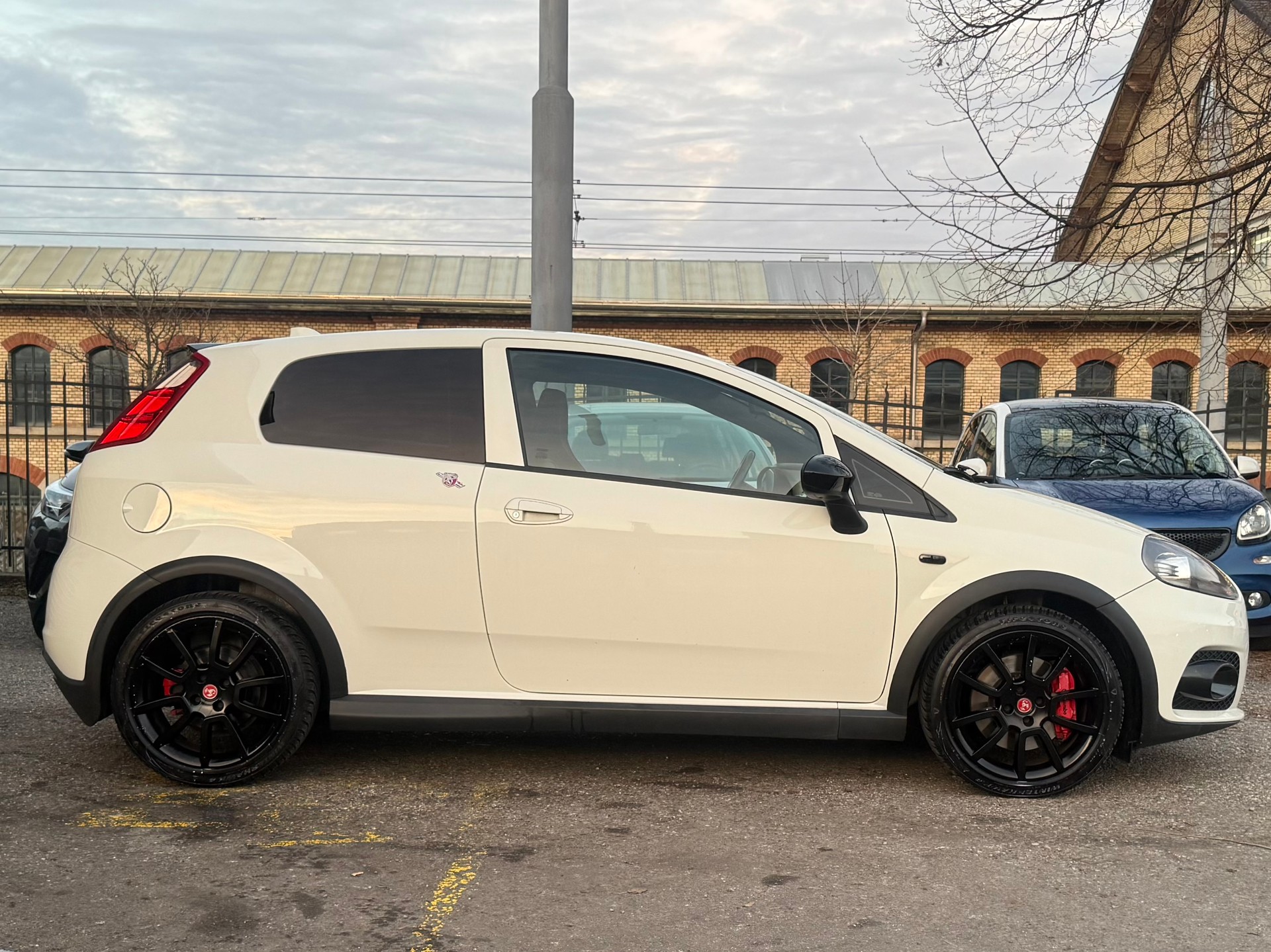 FIAT Punto 1.4 16V Turbo Abarth-image-3