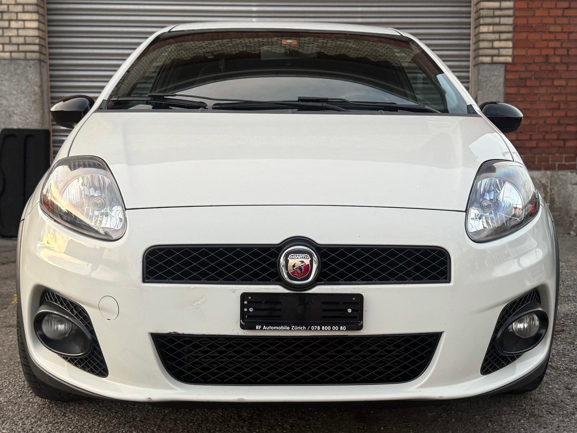 FIAT Punto 1.4 16V Turbo Abarth-image-1