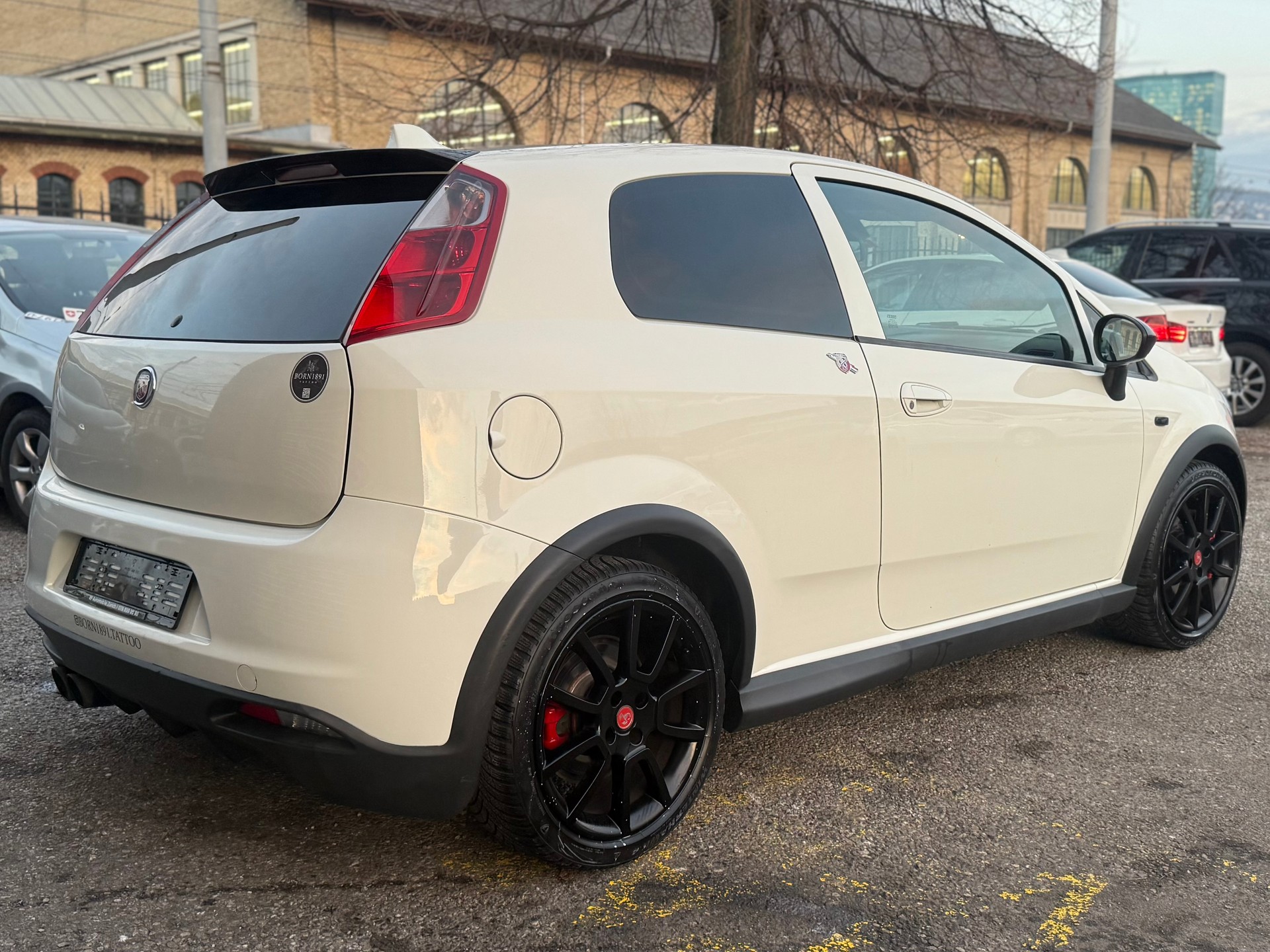 FIAT Punto 1.4 16V Turbo Abarth-image-5
