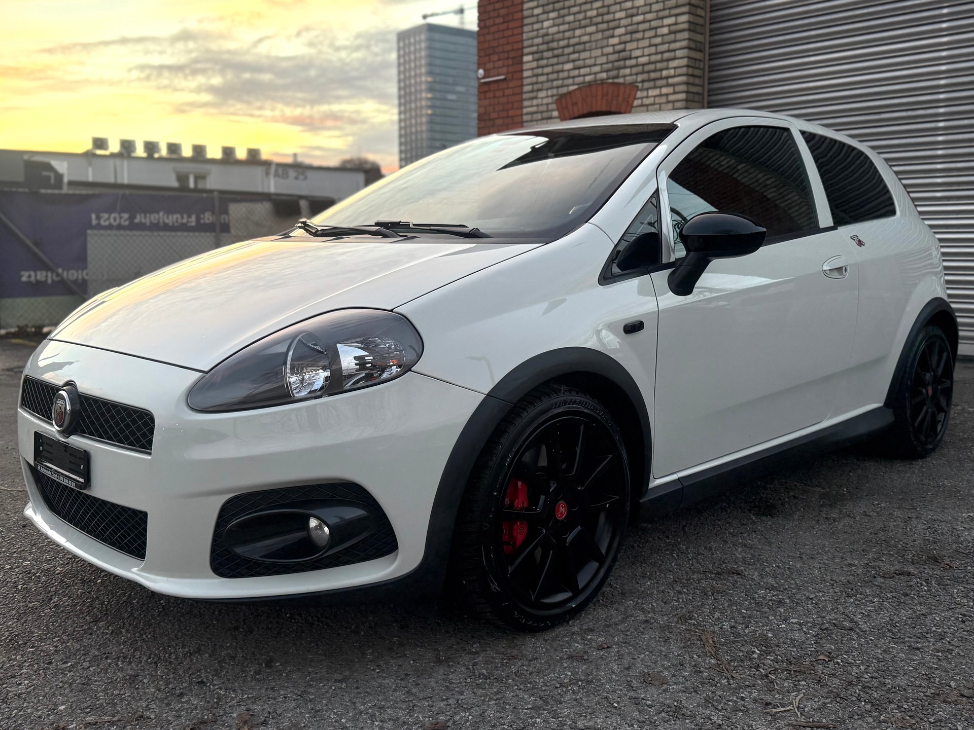 FIAT Punto 1.4 16V Turbo Abarth-image-2