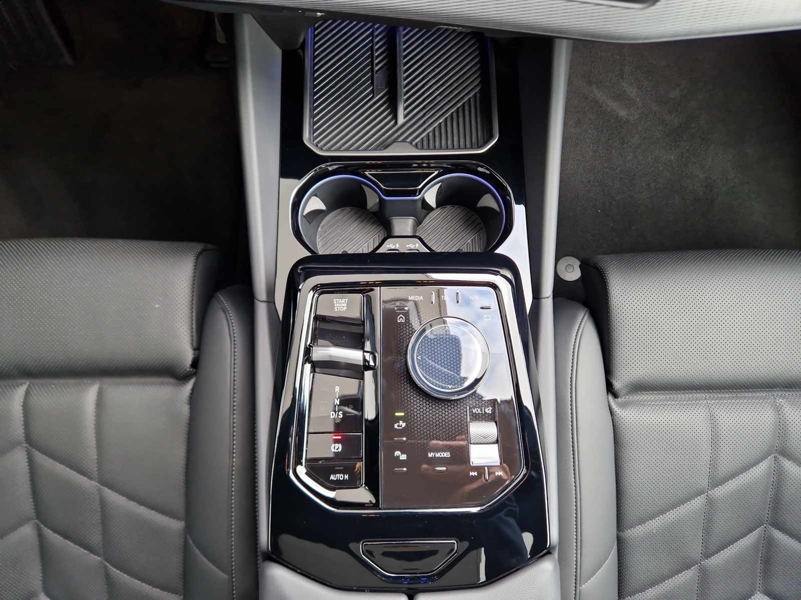 BMW 550e xDrive Limousine M Sport-image-9