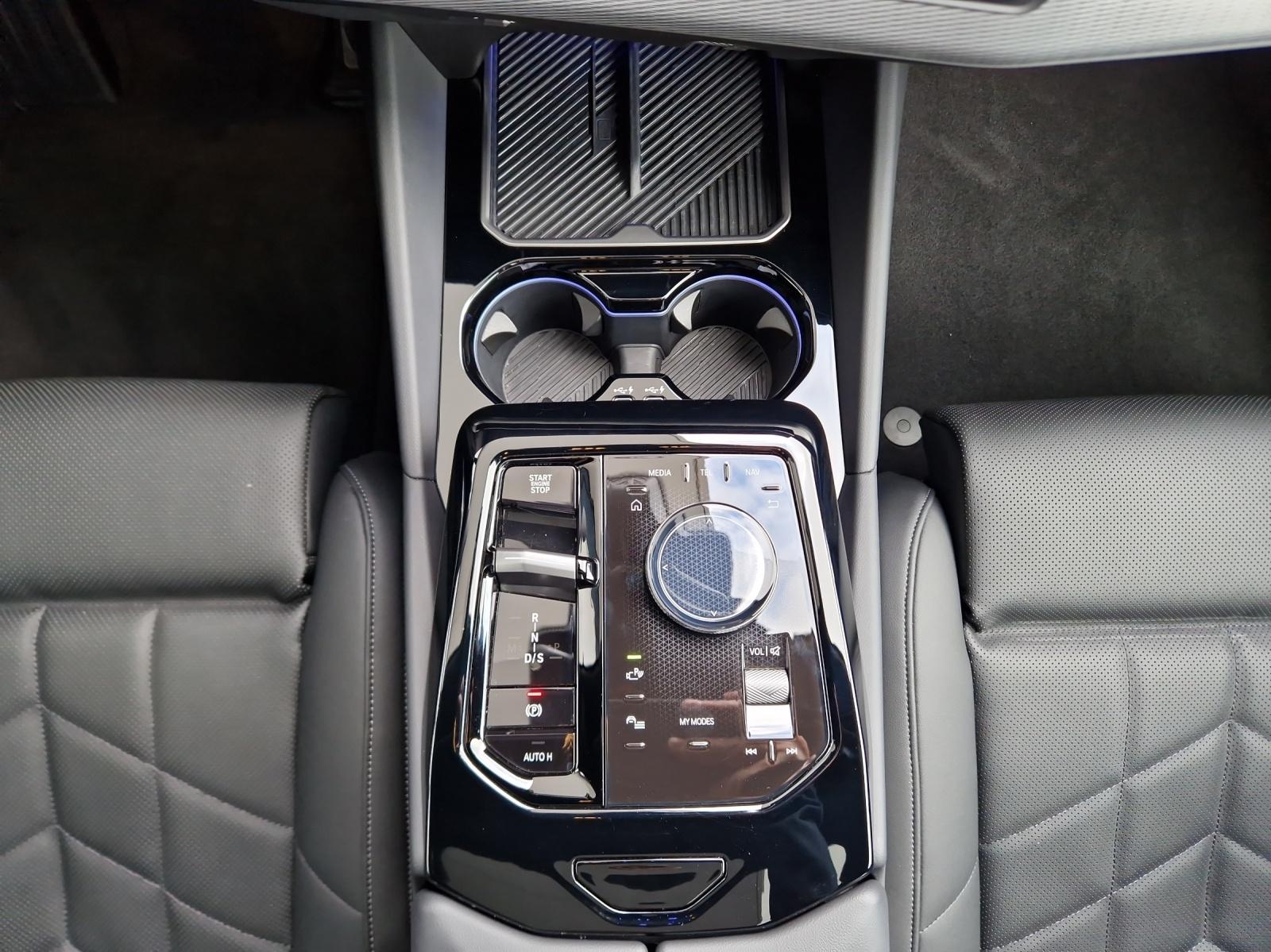 BMW 550e xDrive Limousine M Sport-image-2