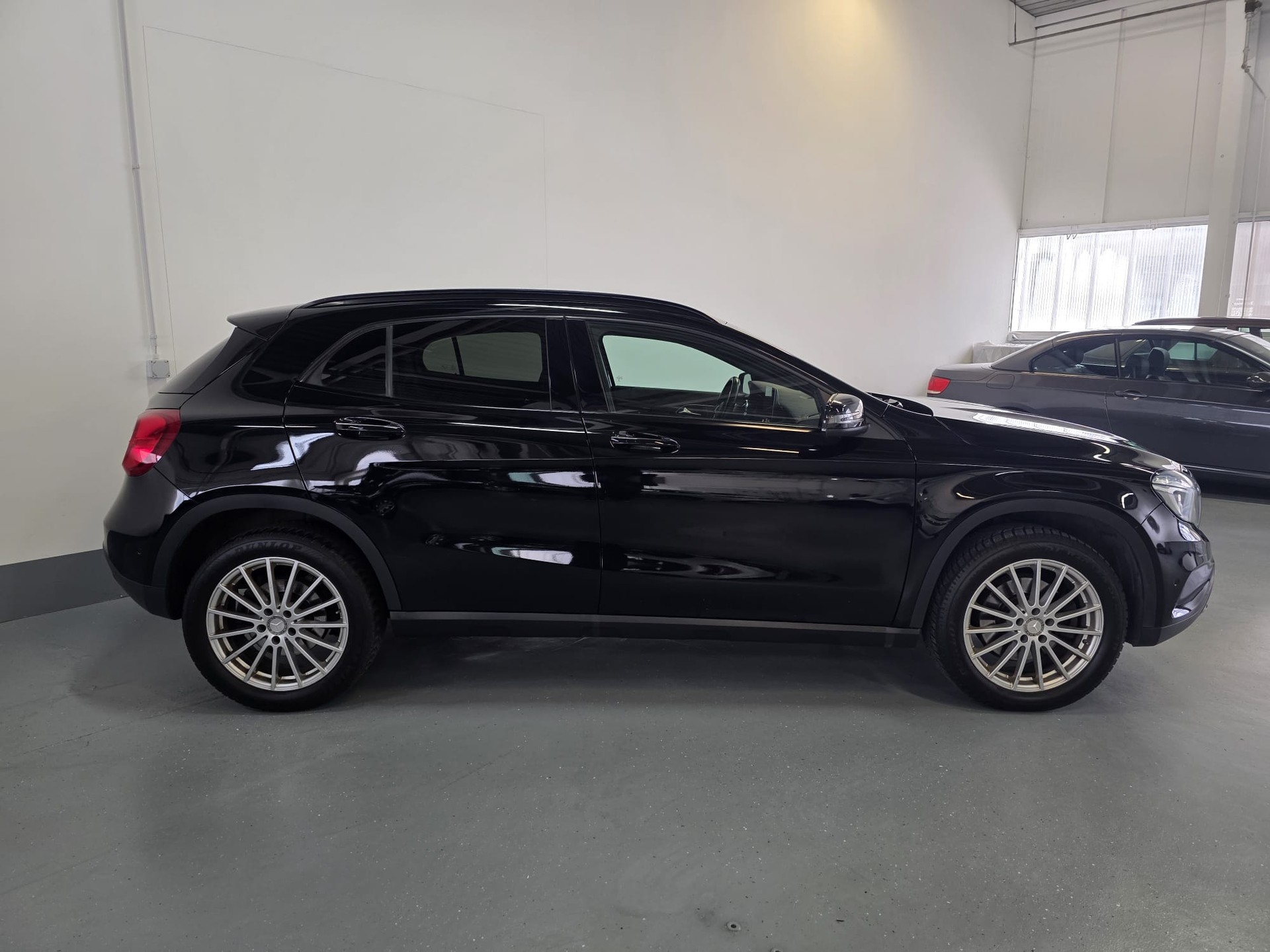 MERCEDES-BENZ GLA 250 Urban 4Matic 7G-DCT-image-7